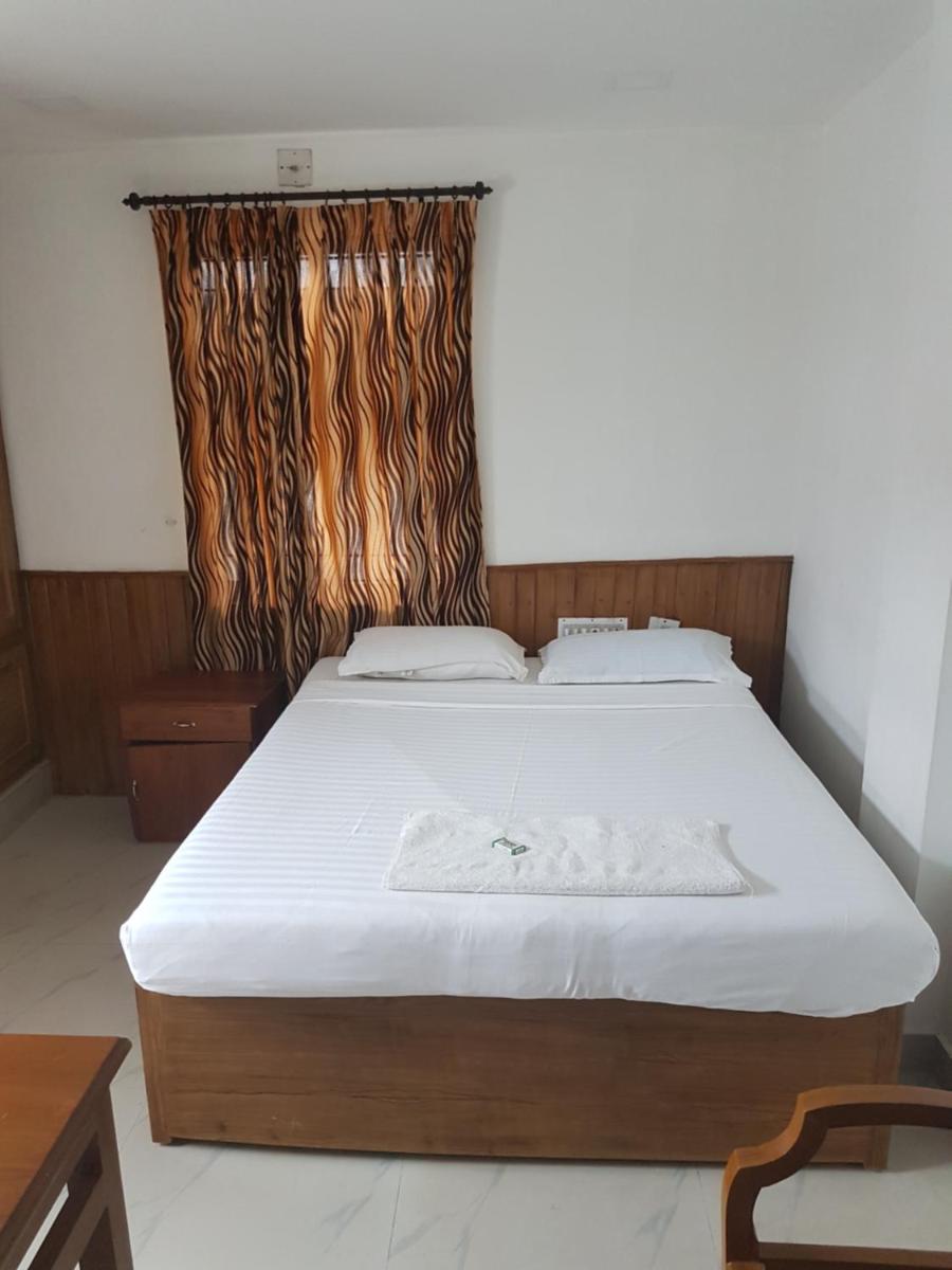 Standard Double Room with Fan photo 2