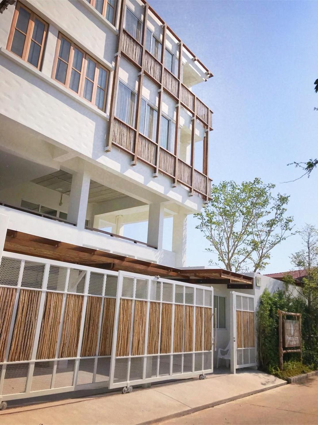 Four-Bedroom Villa Sea - Photo 8