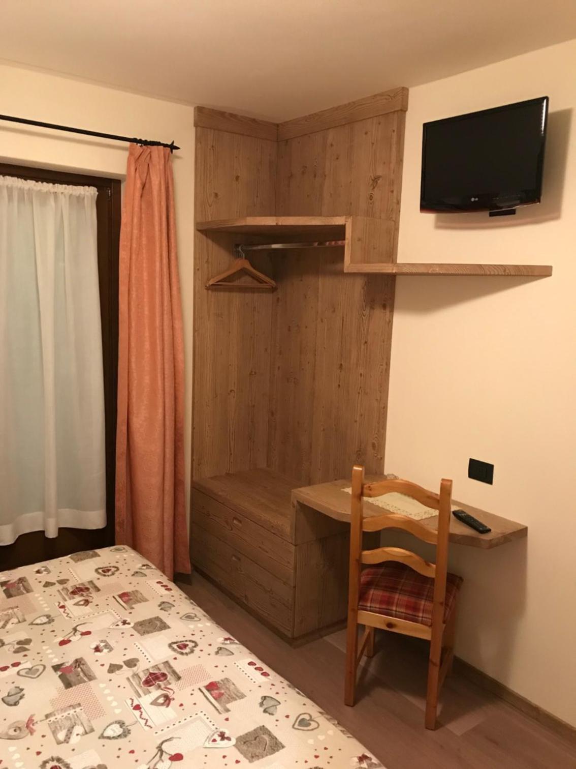 Double Room - Photo 5