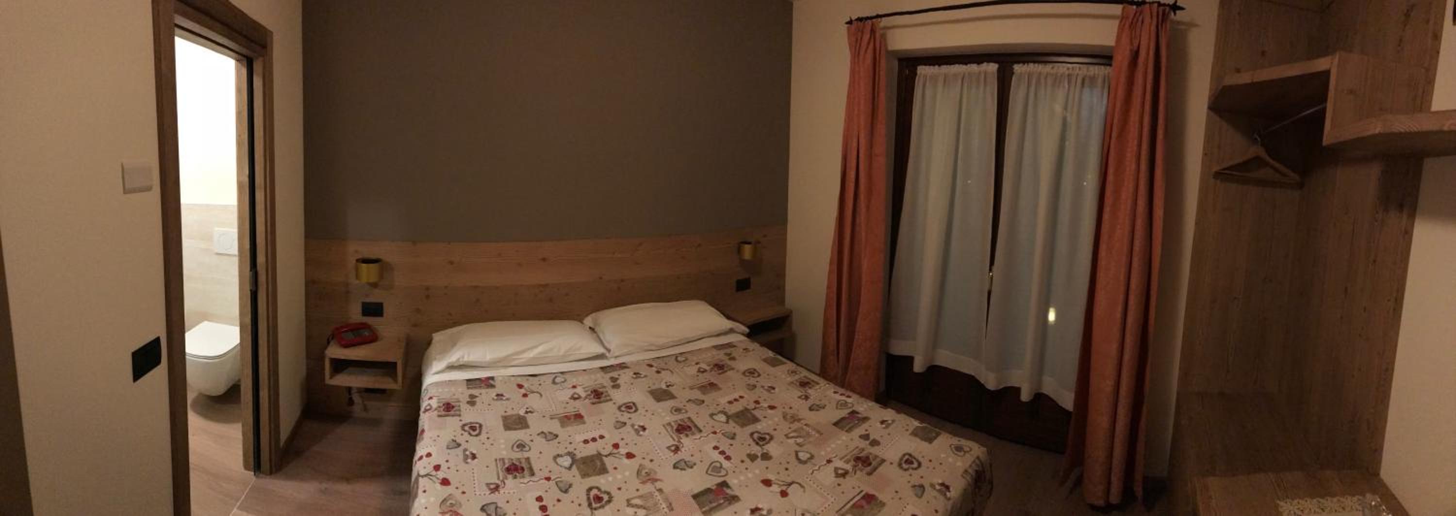 Double Room - Photo 4