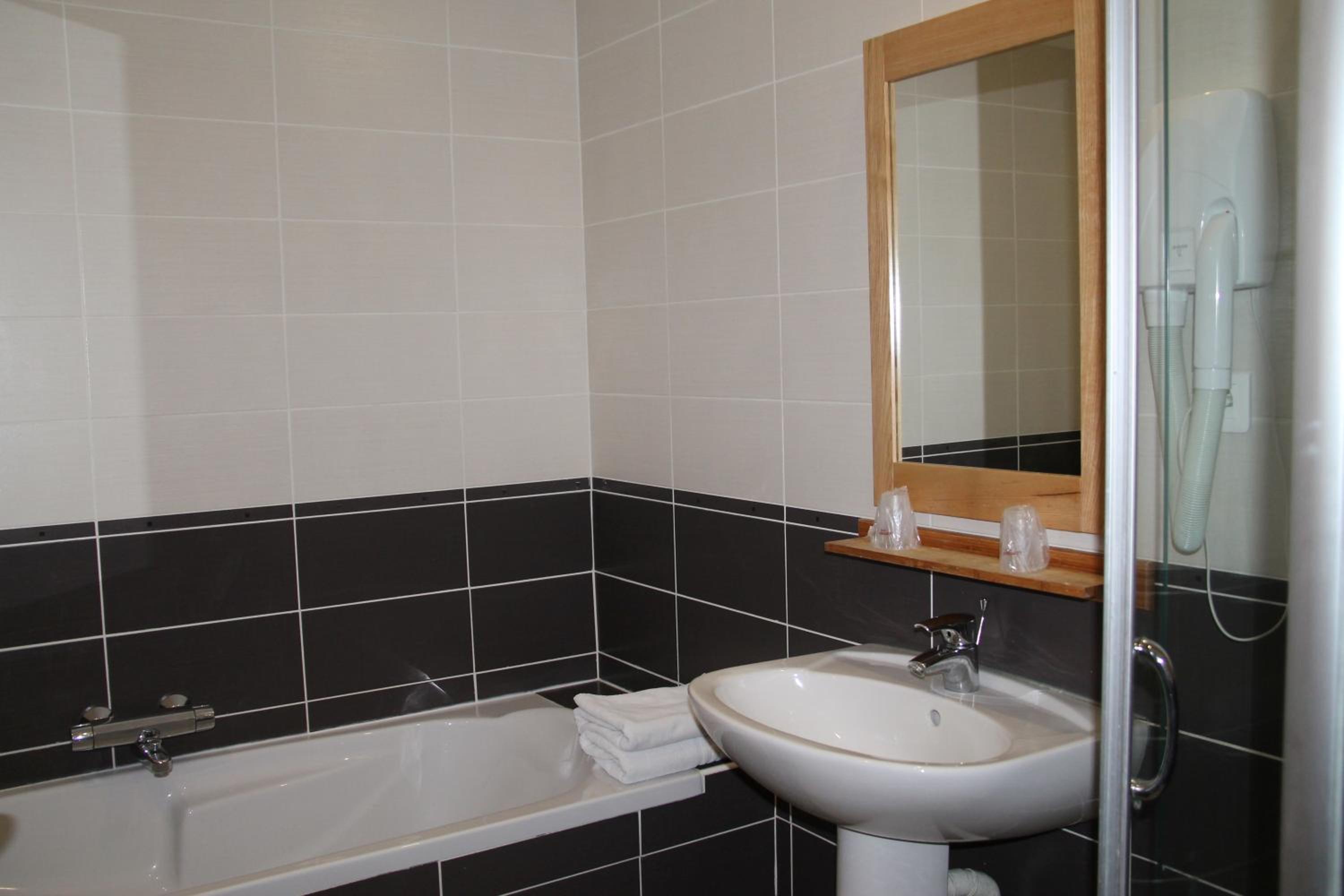 Comfort Plus Triple Room photo 2
