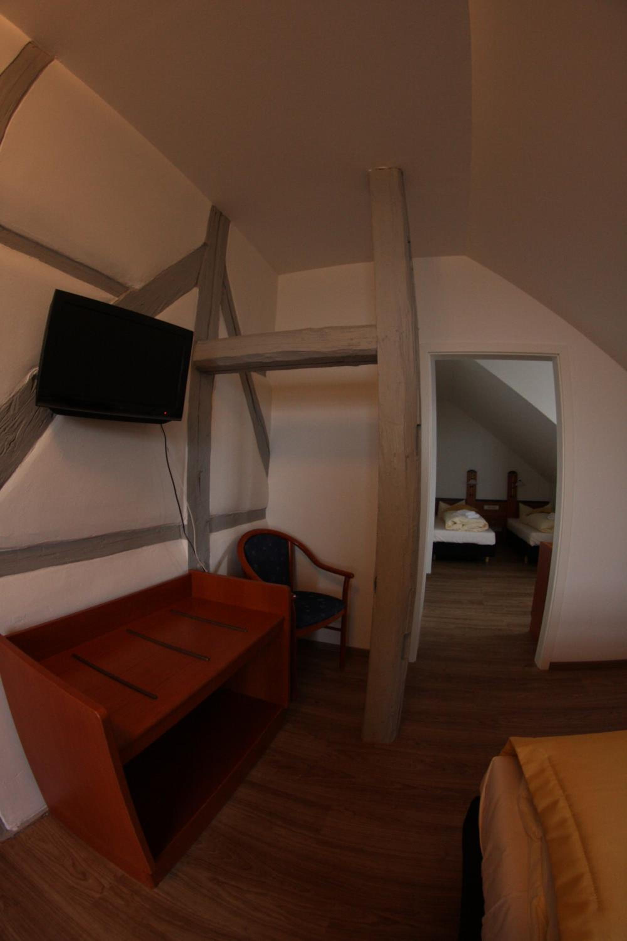 Family Room (4 Adults) - Photo 3