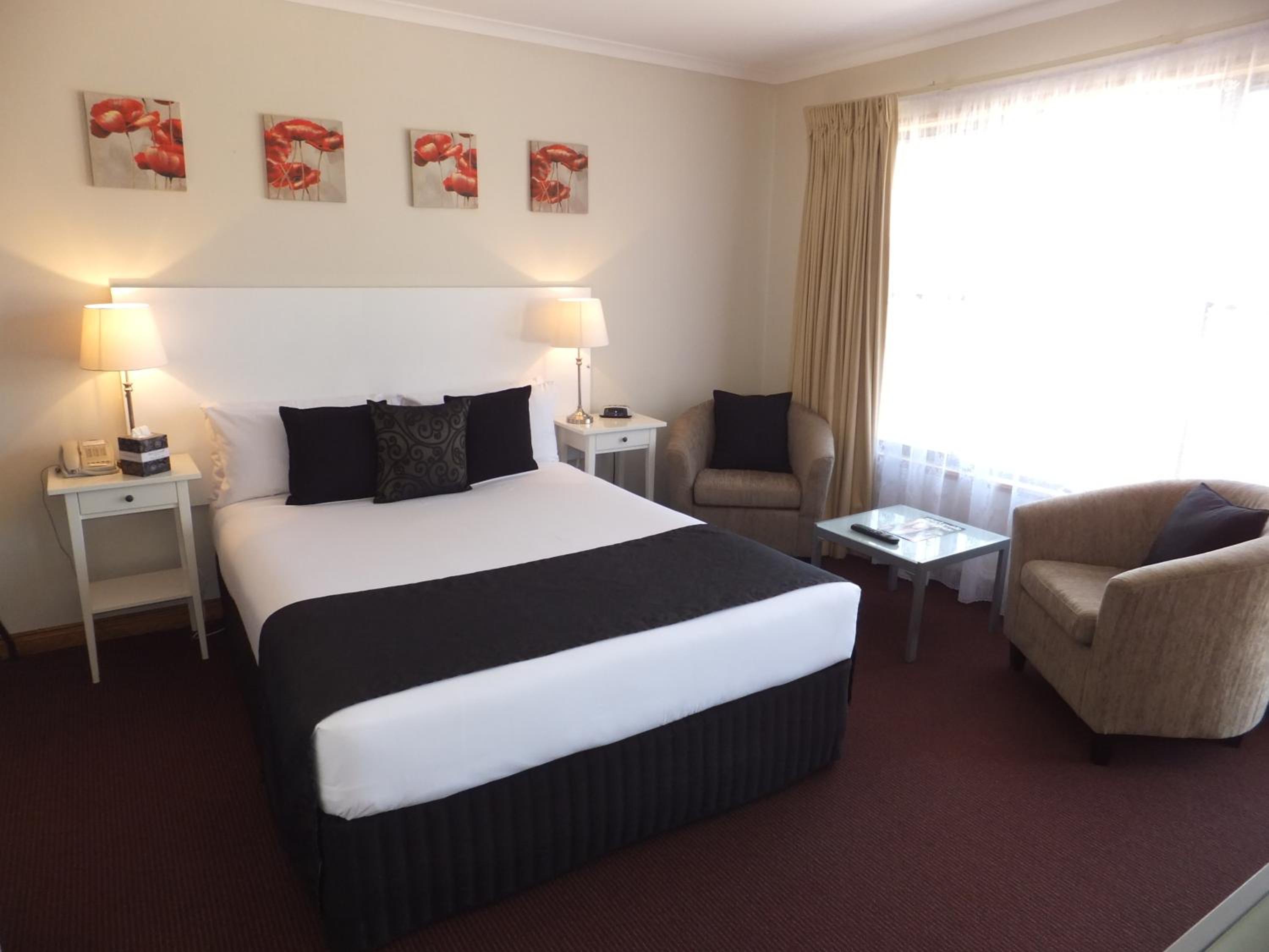 Queen Room - Photo 2