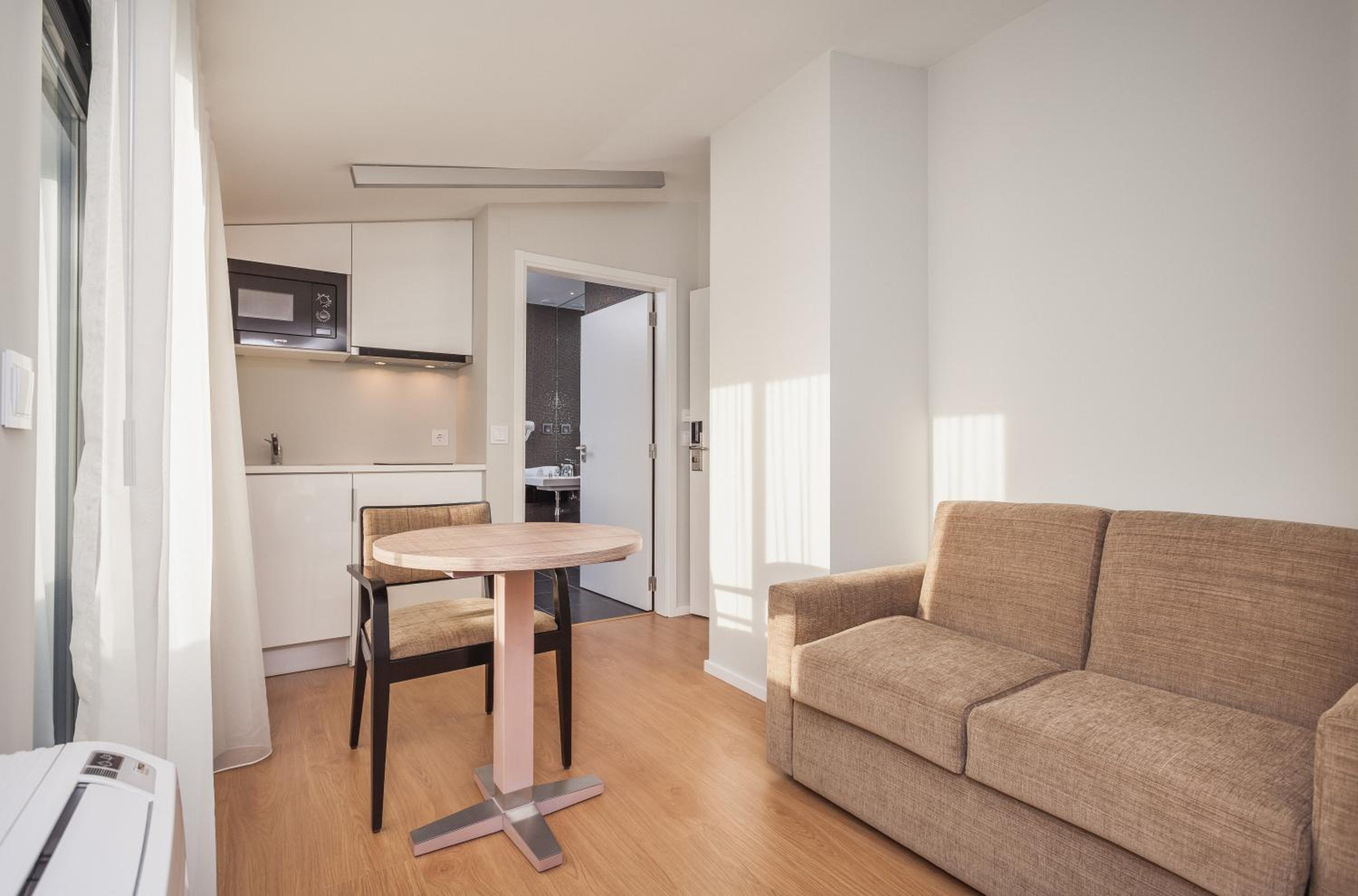 Studio Apartment