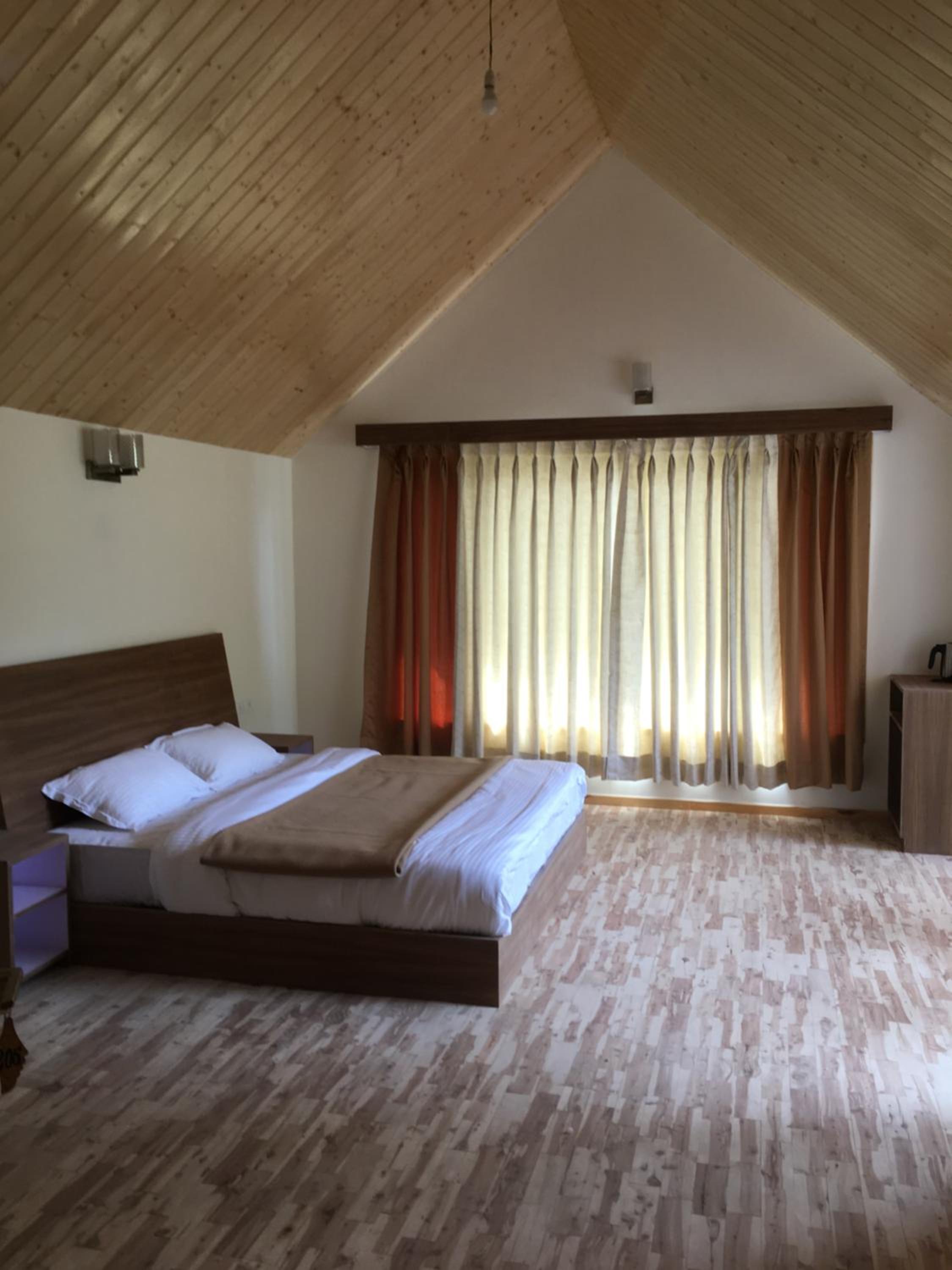 King Room with Mountain View