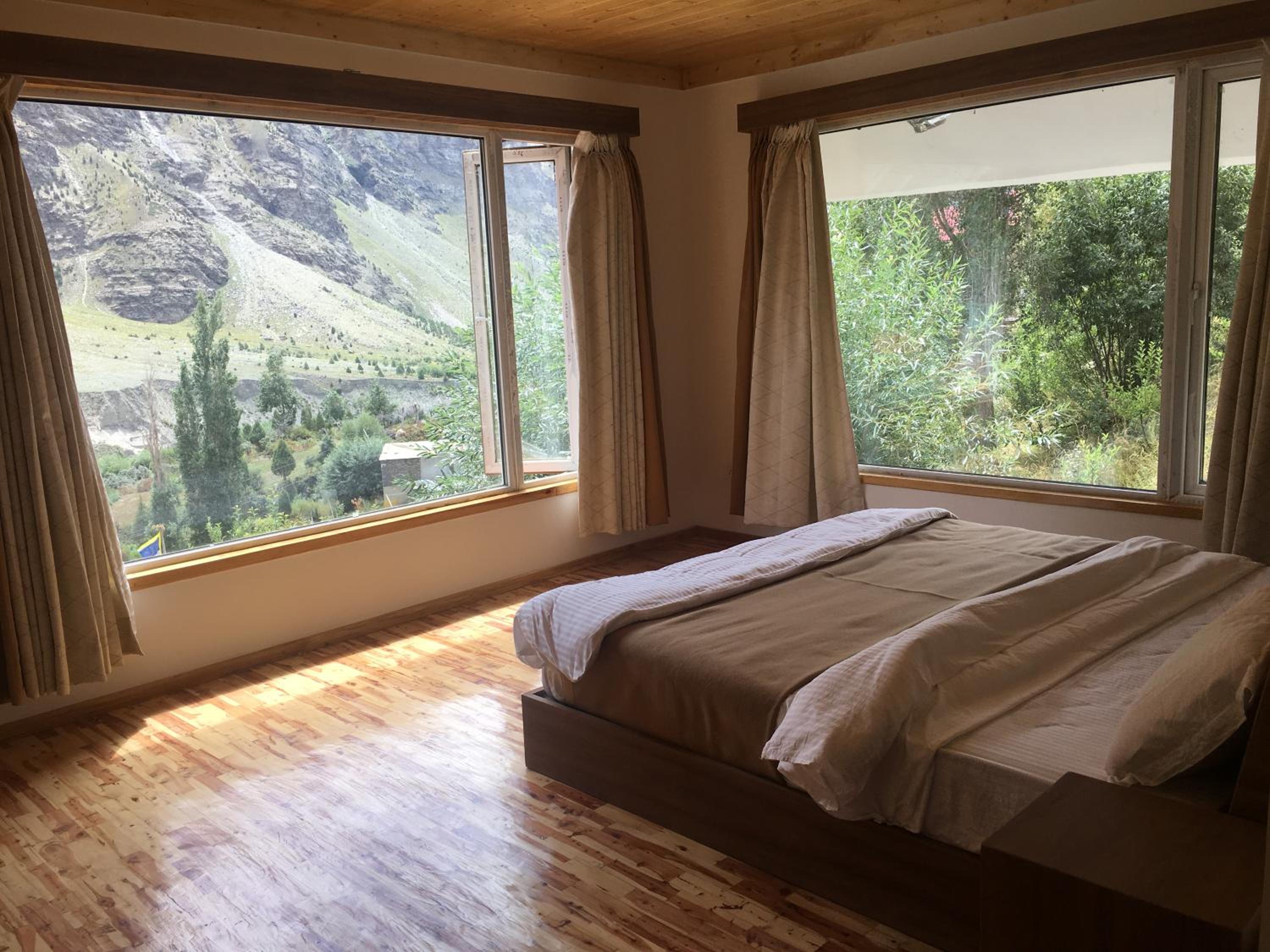 Double Room with Mountain View