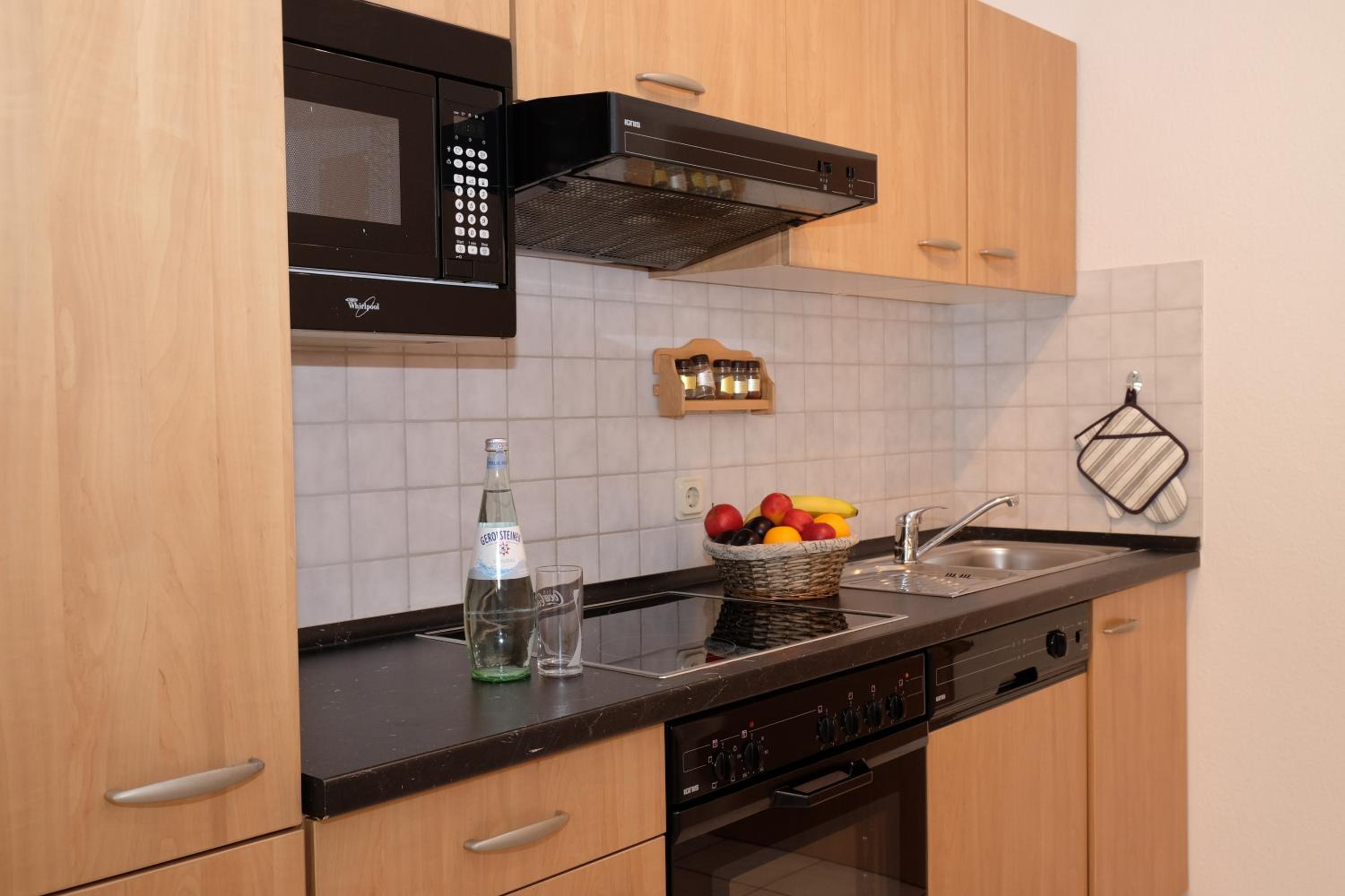 Apartment with Terrace photo 3