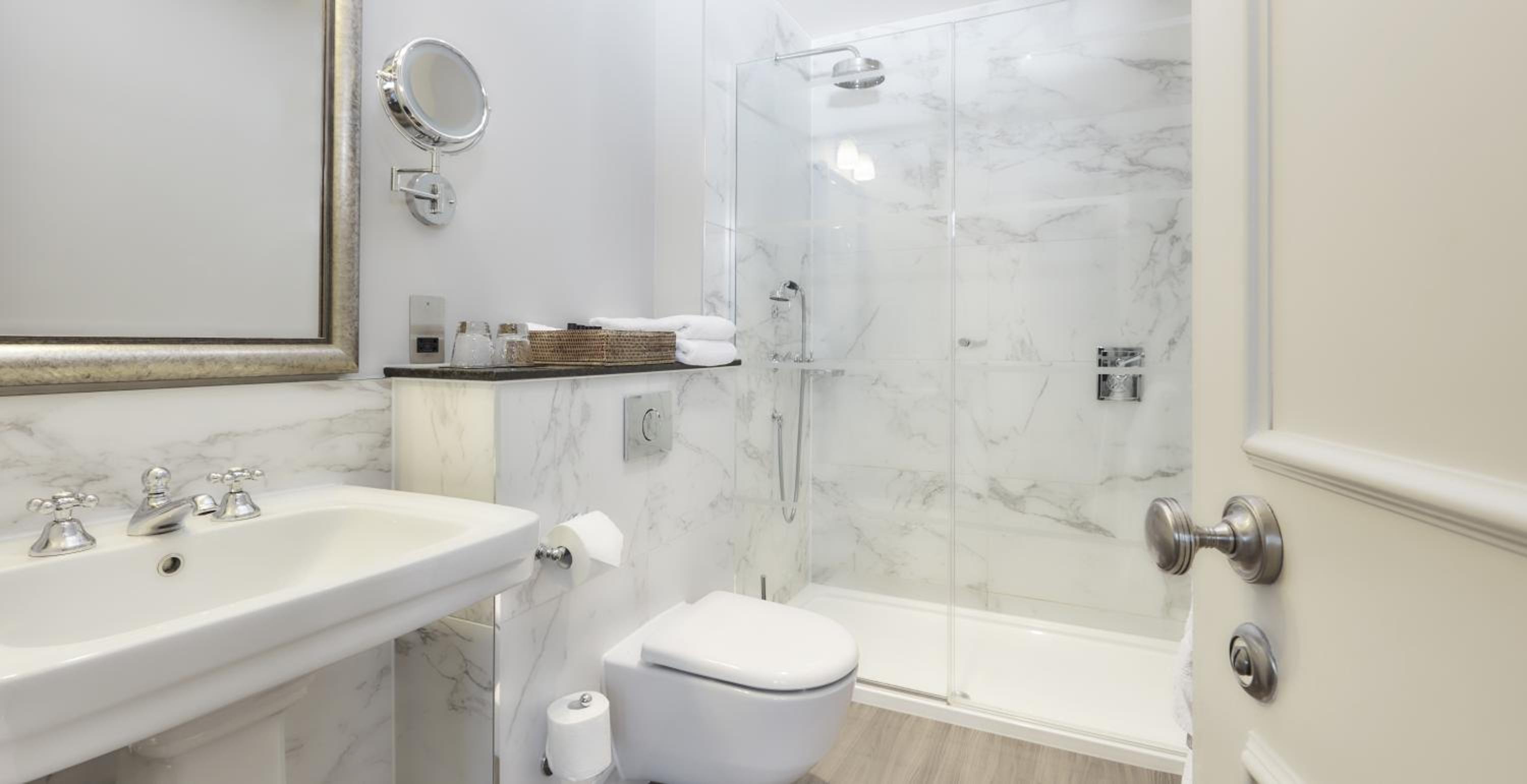 Classic Double Room - Photo 4