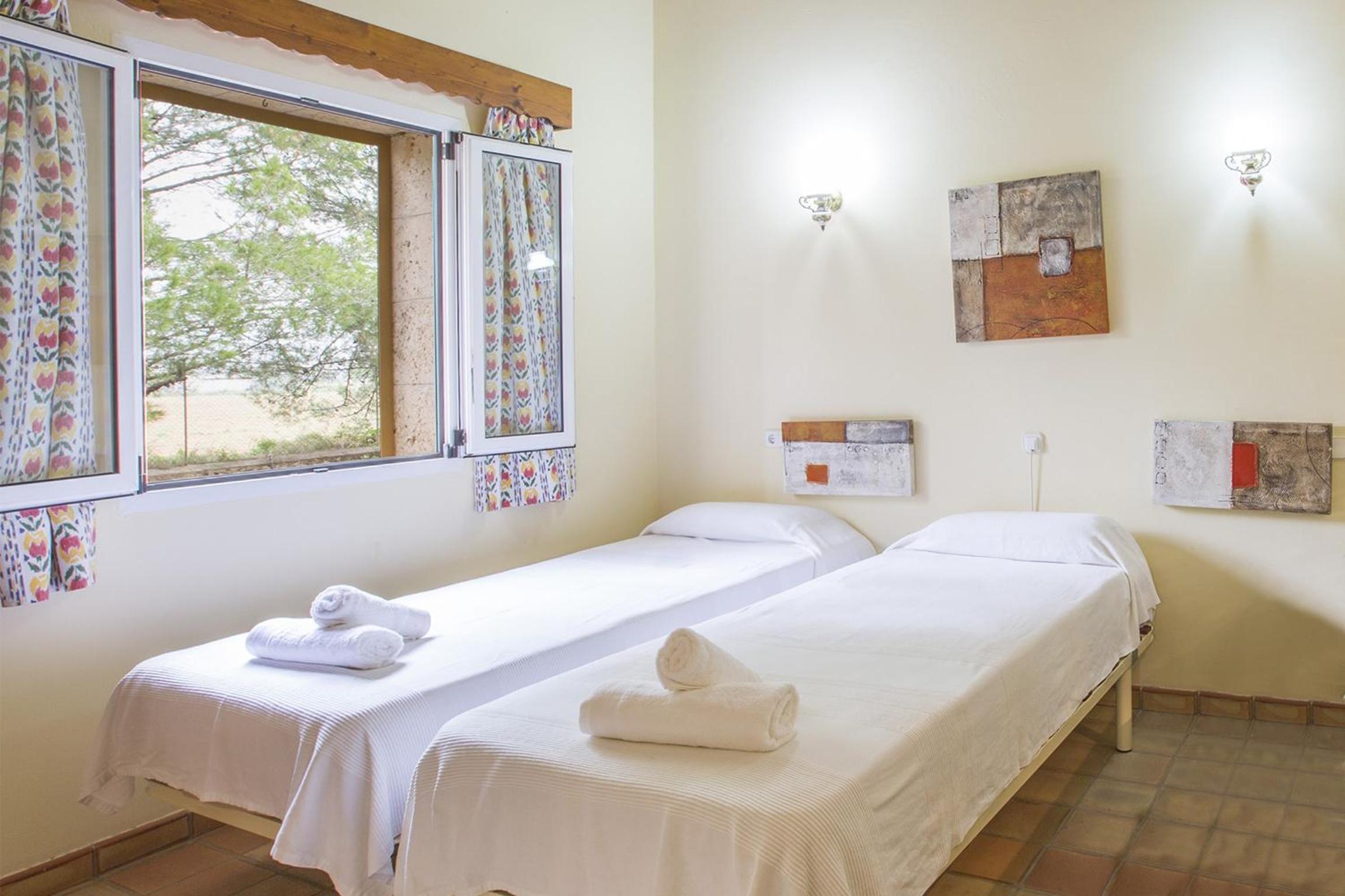 Villa de Tres Habitaciones