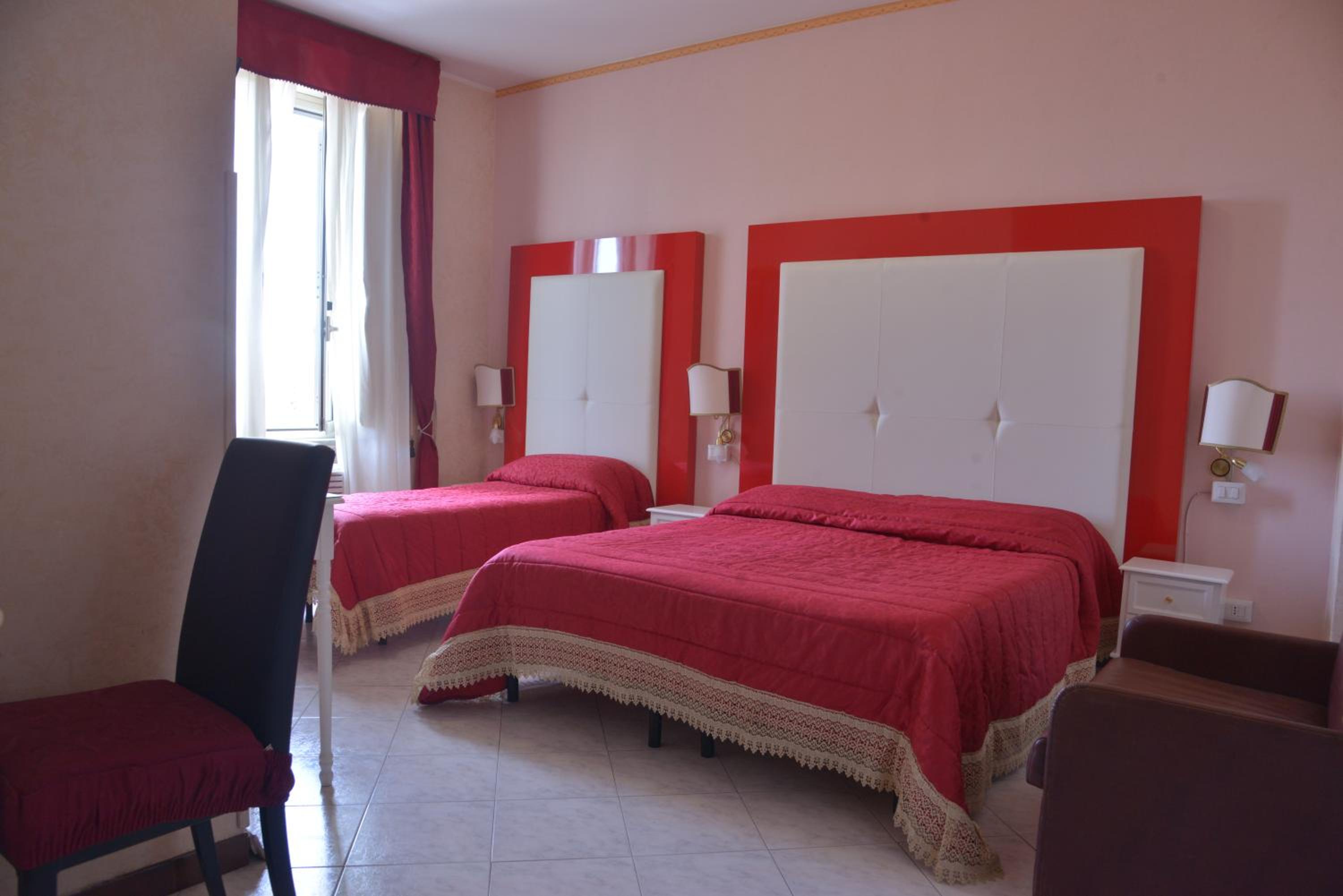 Triple Room - Photo 3