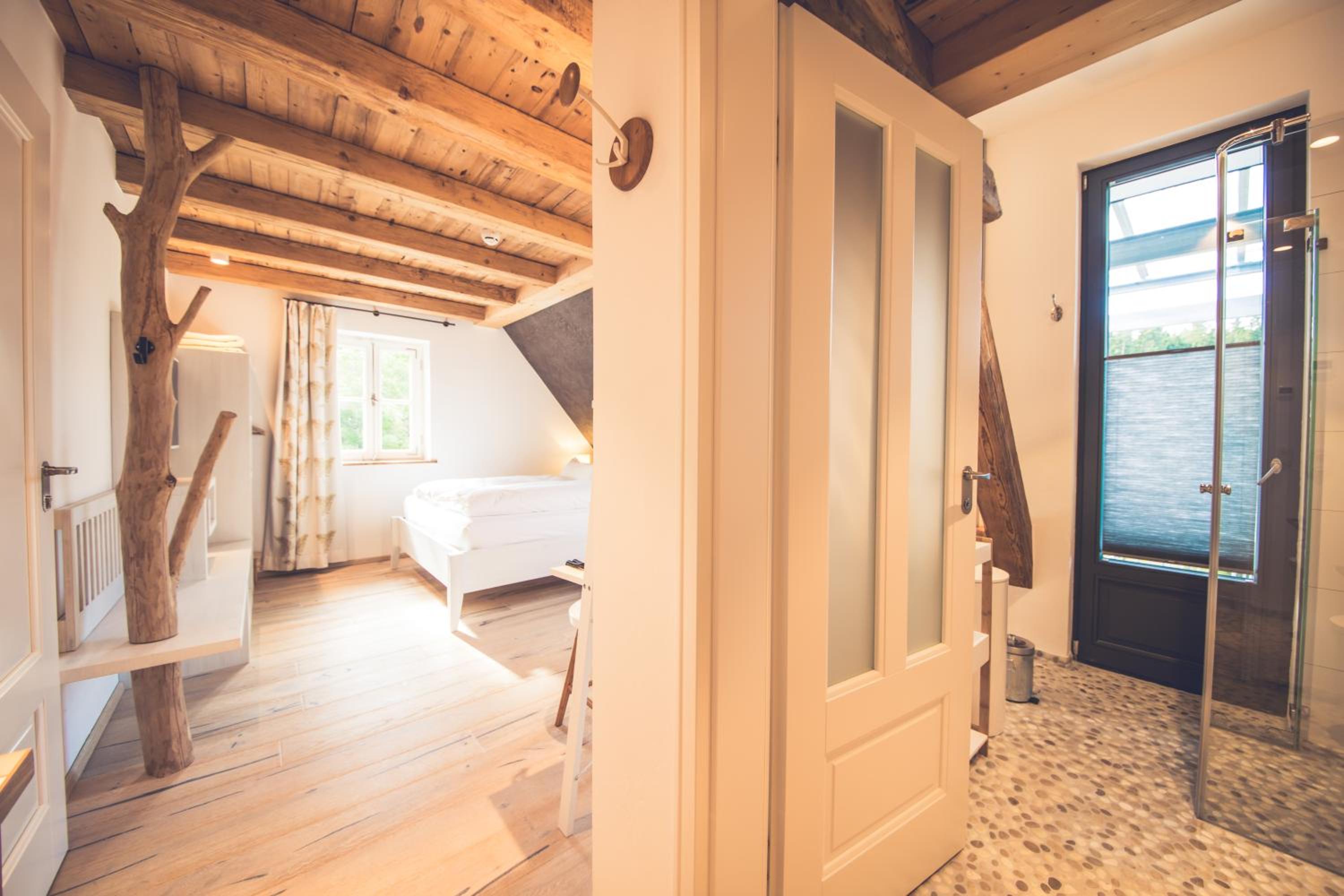 Standard Double Room - Photo 6