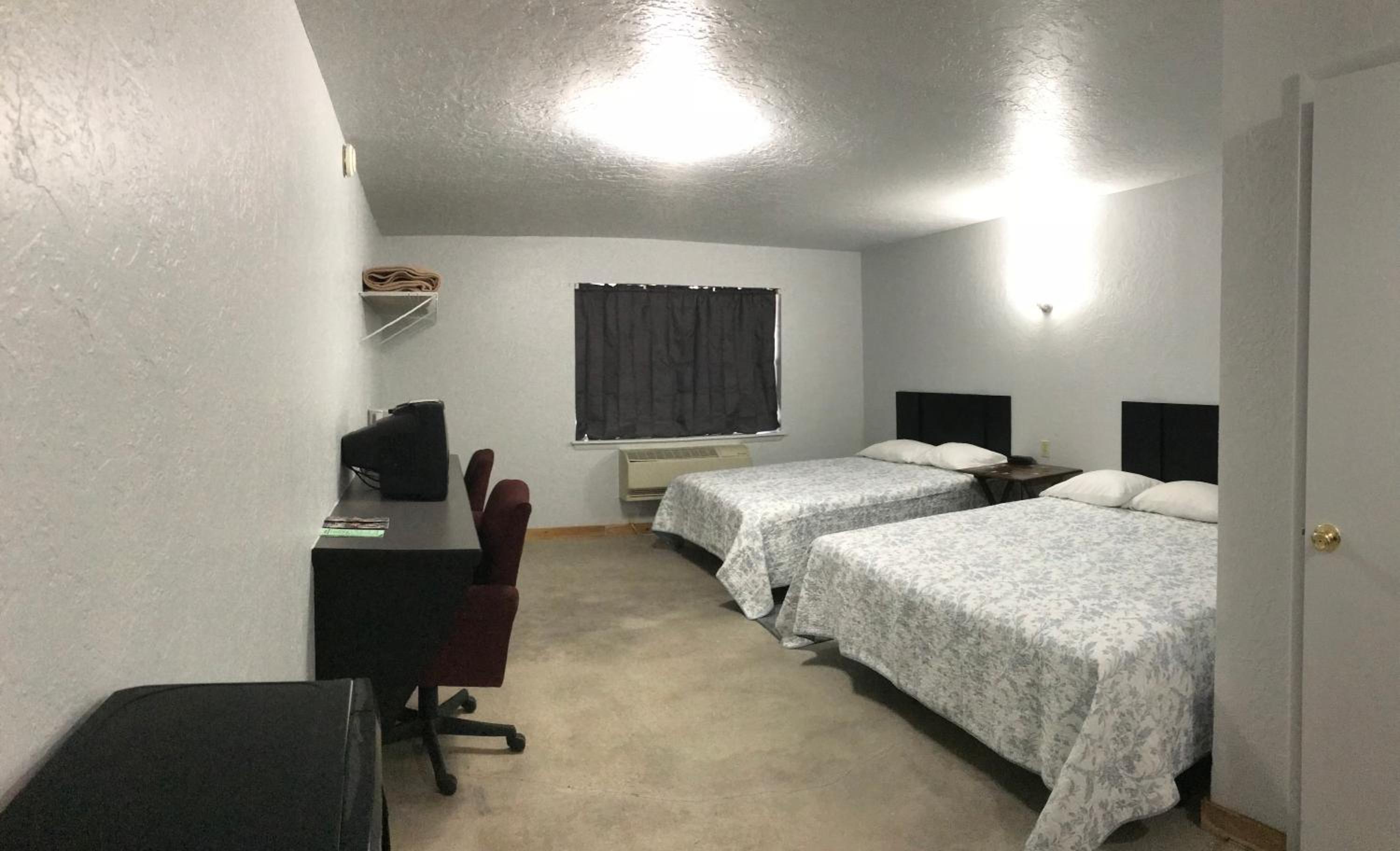 Large Double Room photo 1