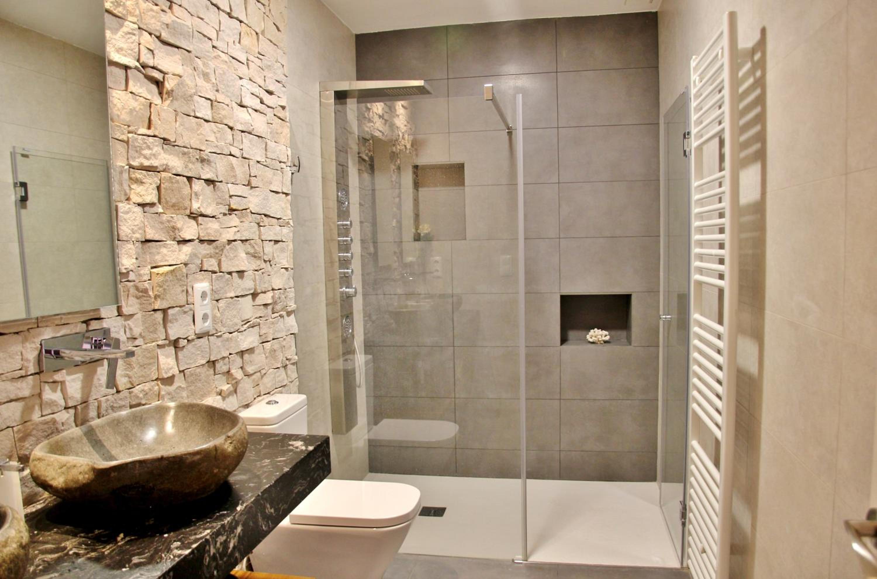 Apartment With Terrace photo 3