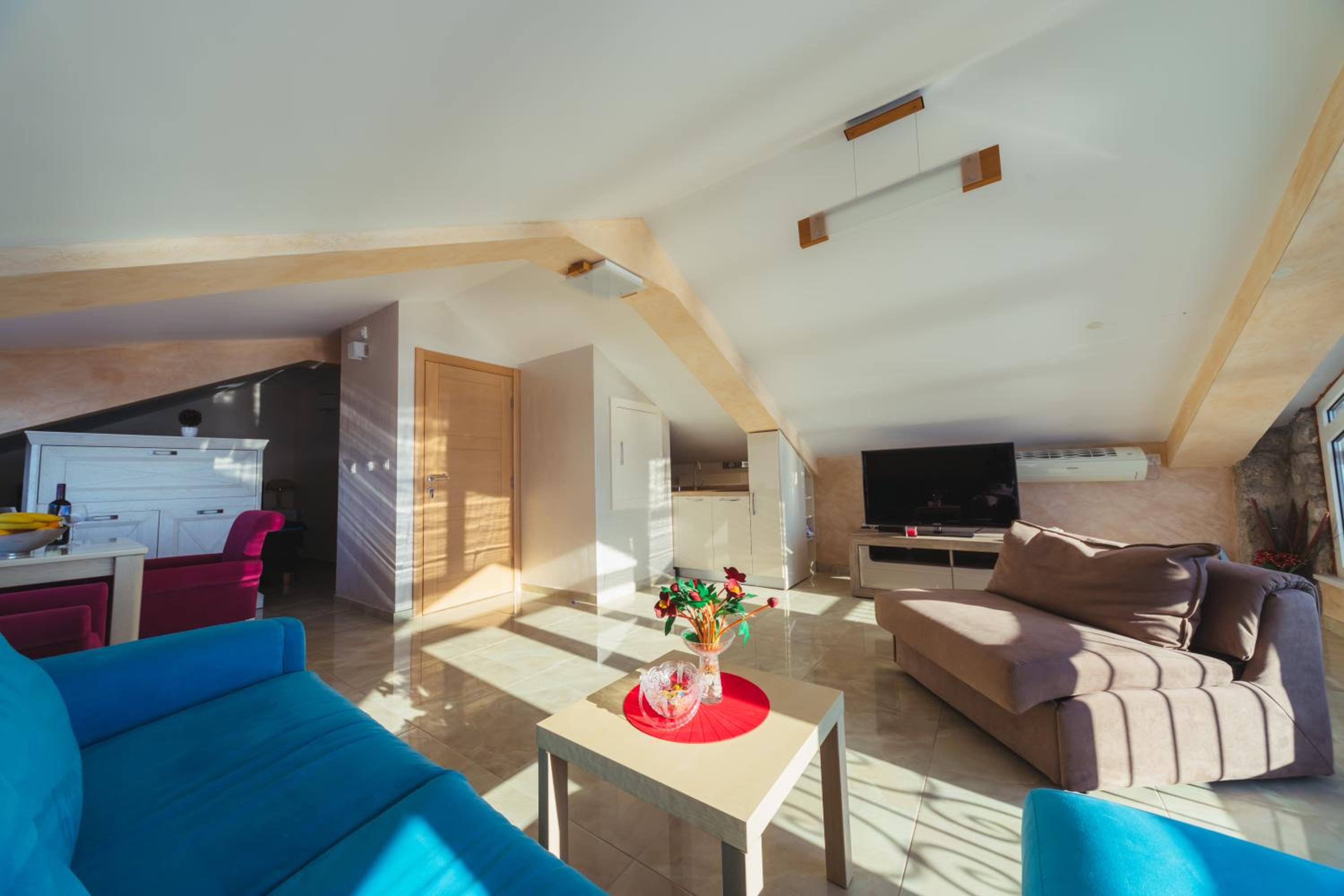 Studio Apartment With Sea View