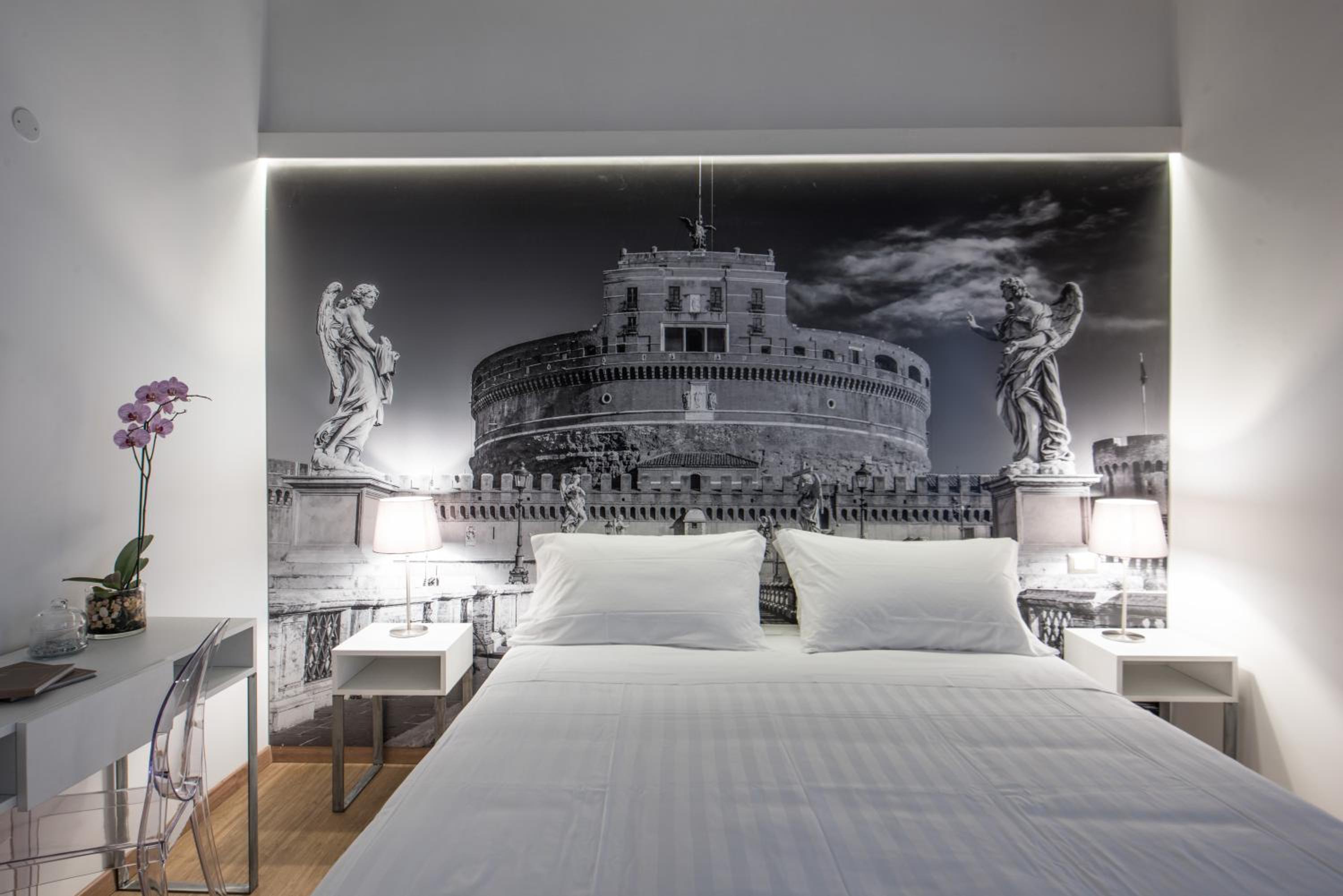Standard Double or Twin Room photo 1