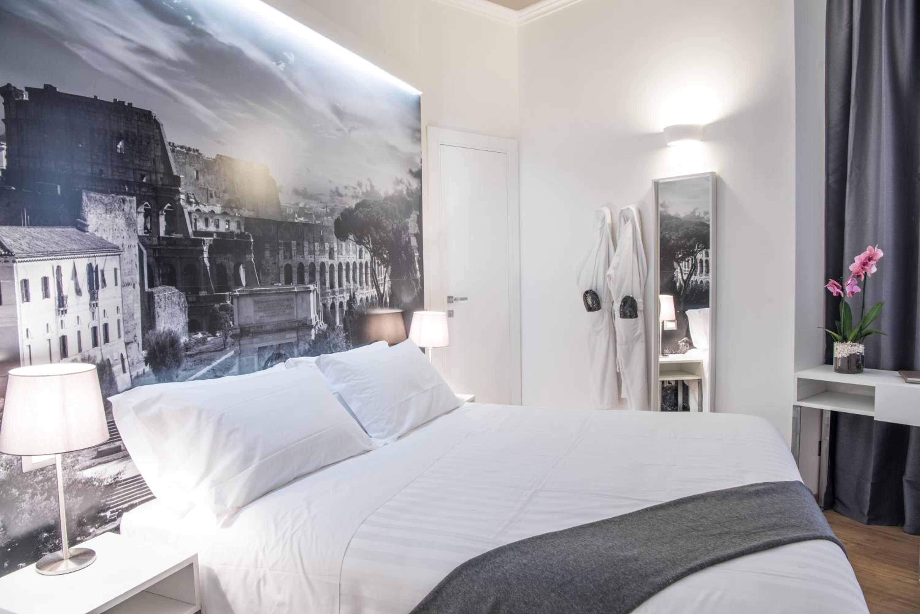 Deluxe Double or Twin Room photo 1