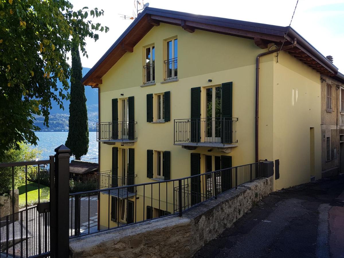 Apartment with Lake View - Photo 20