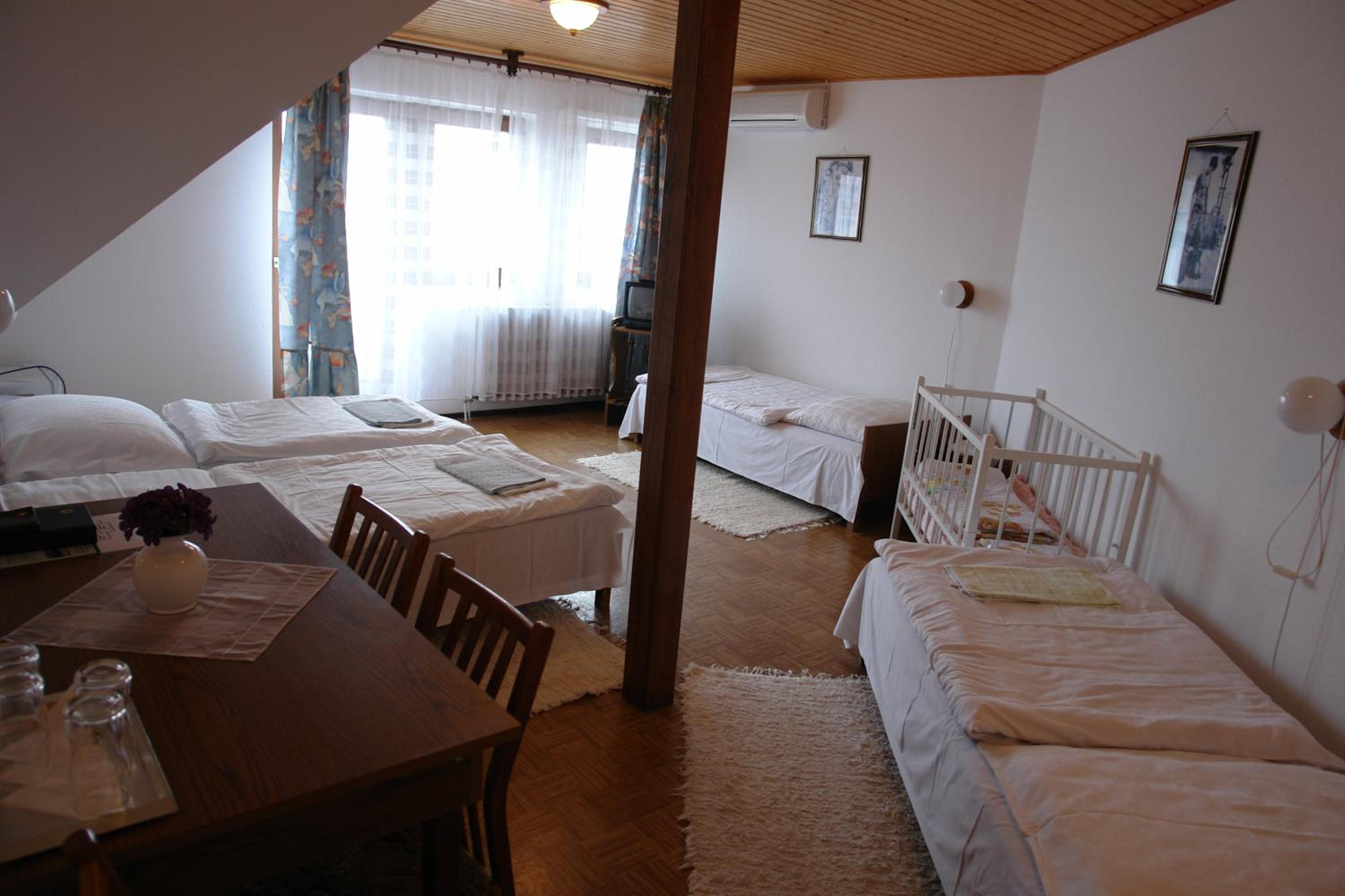 Quadruple Room photo 2