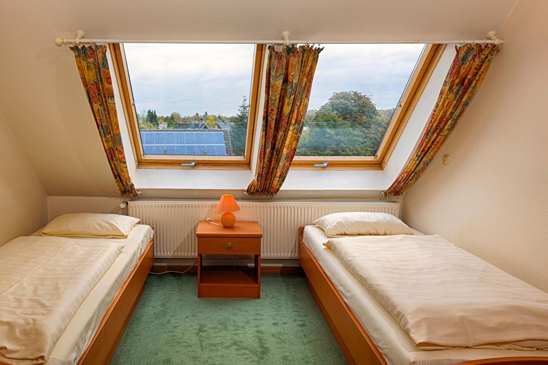Classic Twin Room