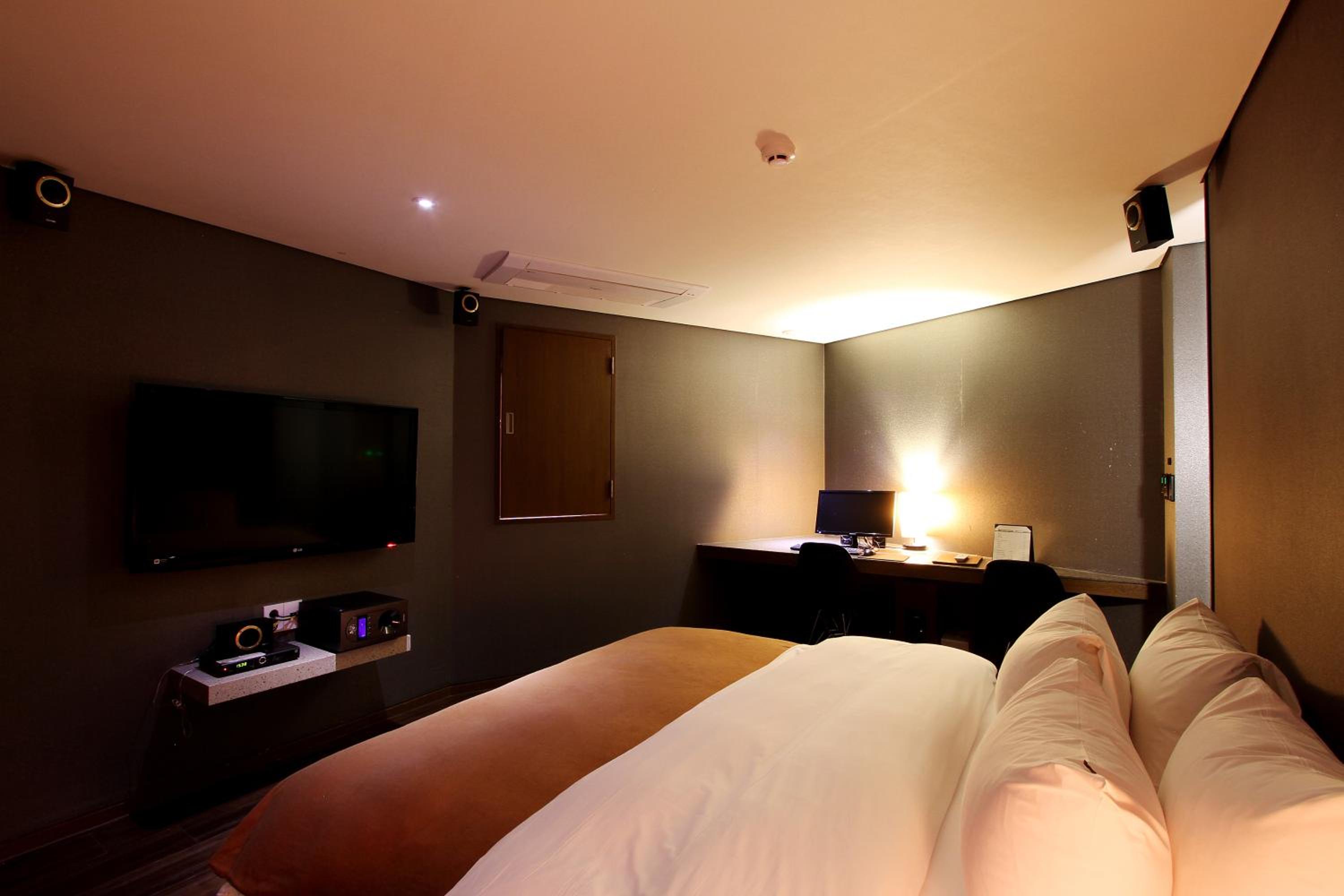 Deluxe Double Room - Photo 4
