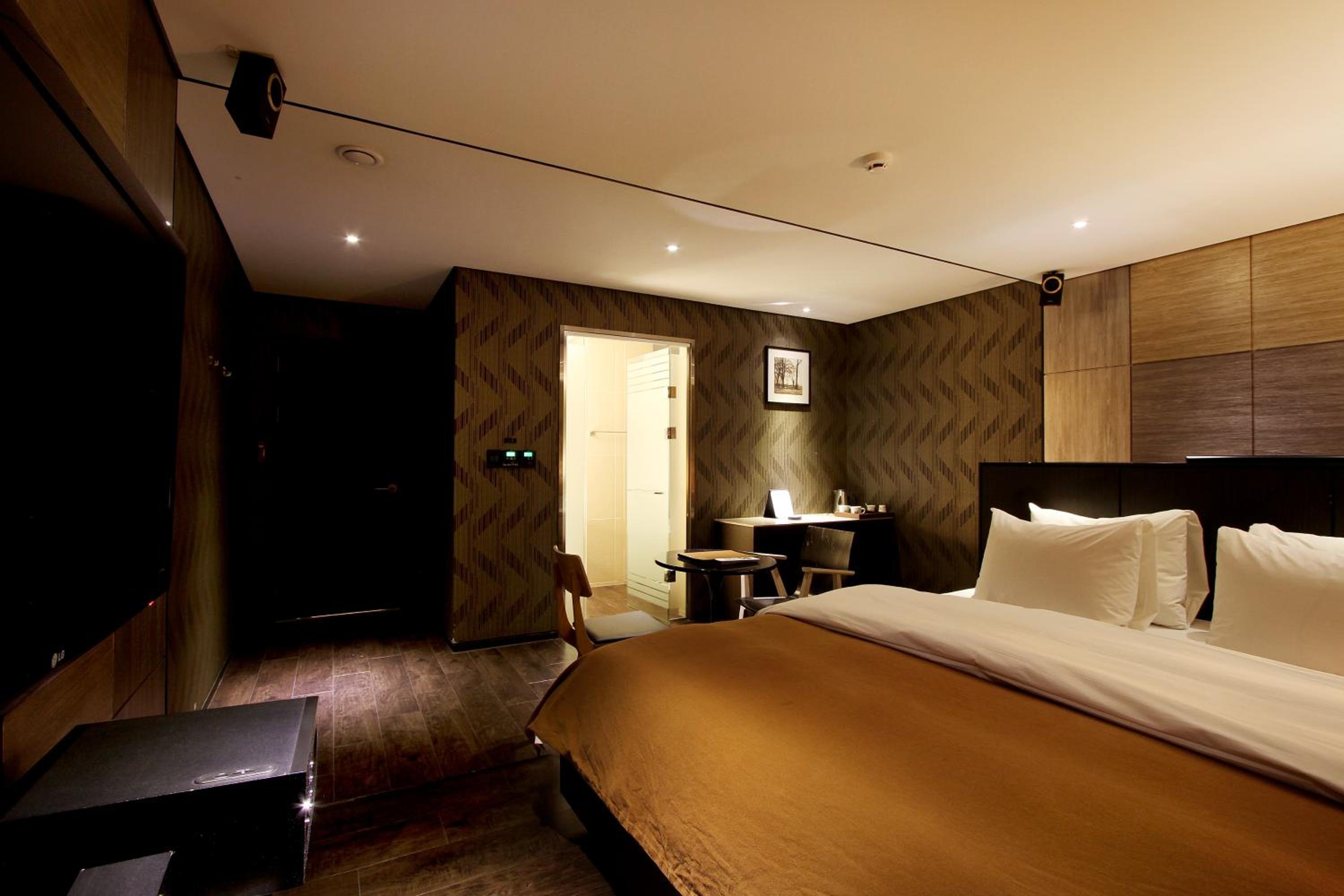 Deluxe Double Room - Photo 6