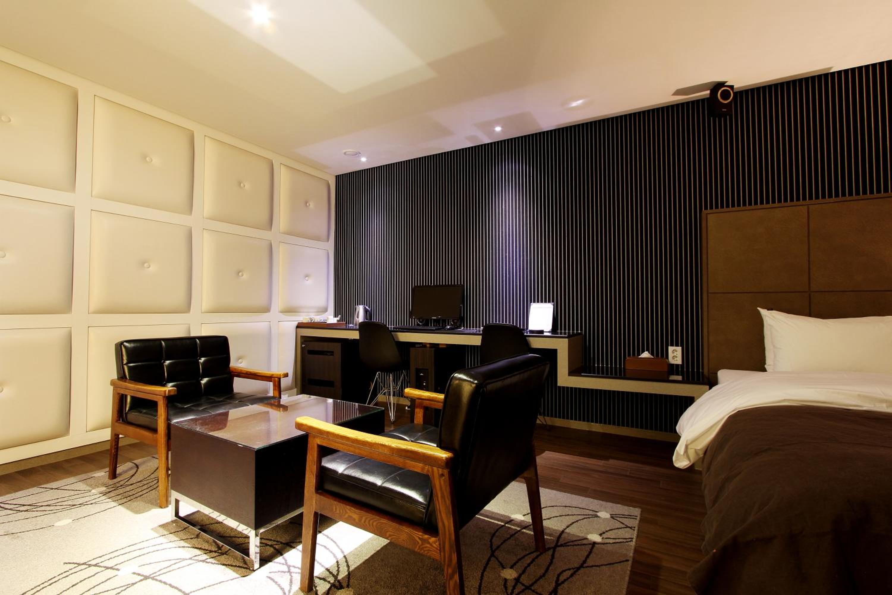 Junior Suite - Photo 35