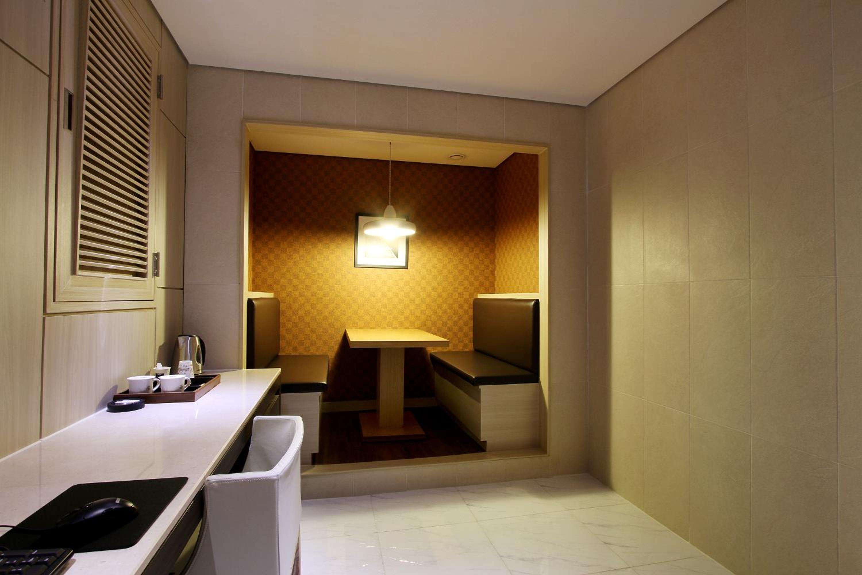 Junior Suite - Photo 17