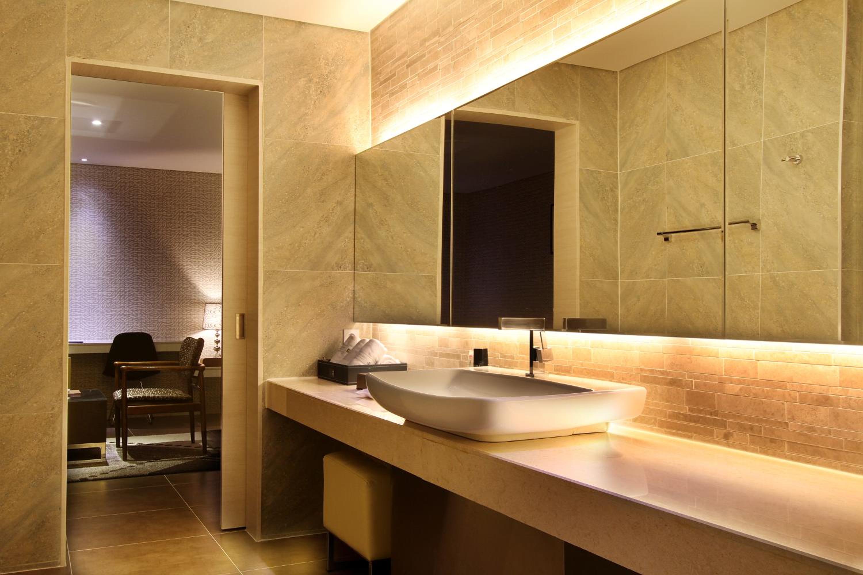 Junior Suite - Photo 29