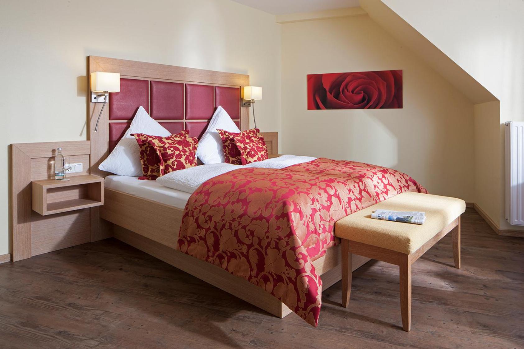 Comfort Double Room with Balcony - Photo 10