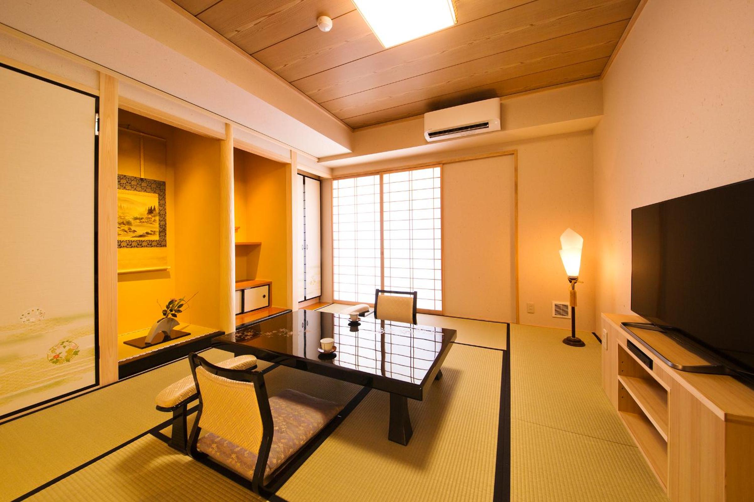 Japanese-Style Room