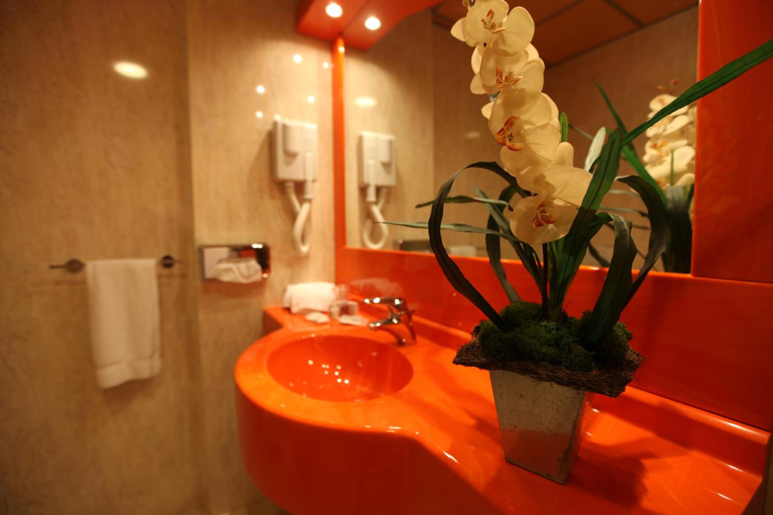 Standard Double Room - Photo 4