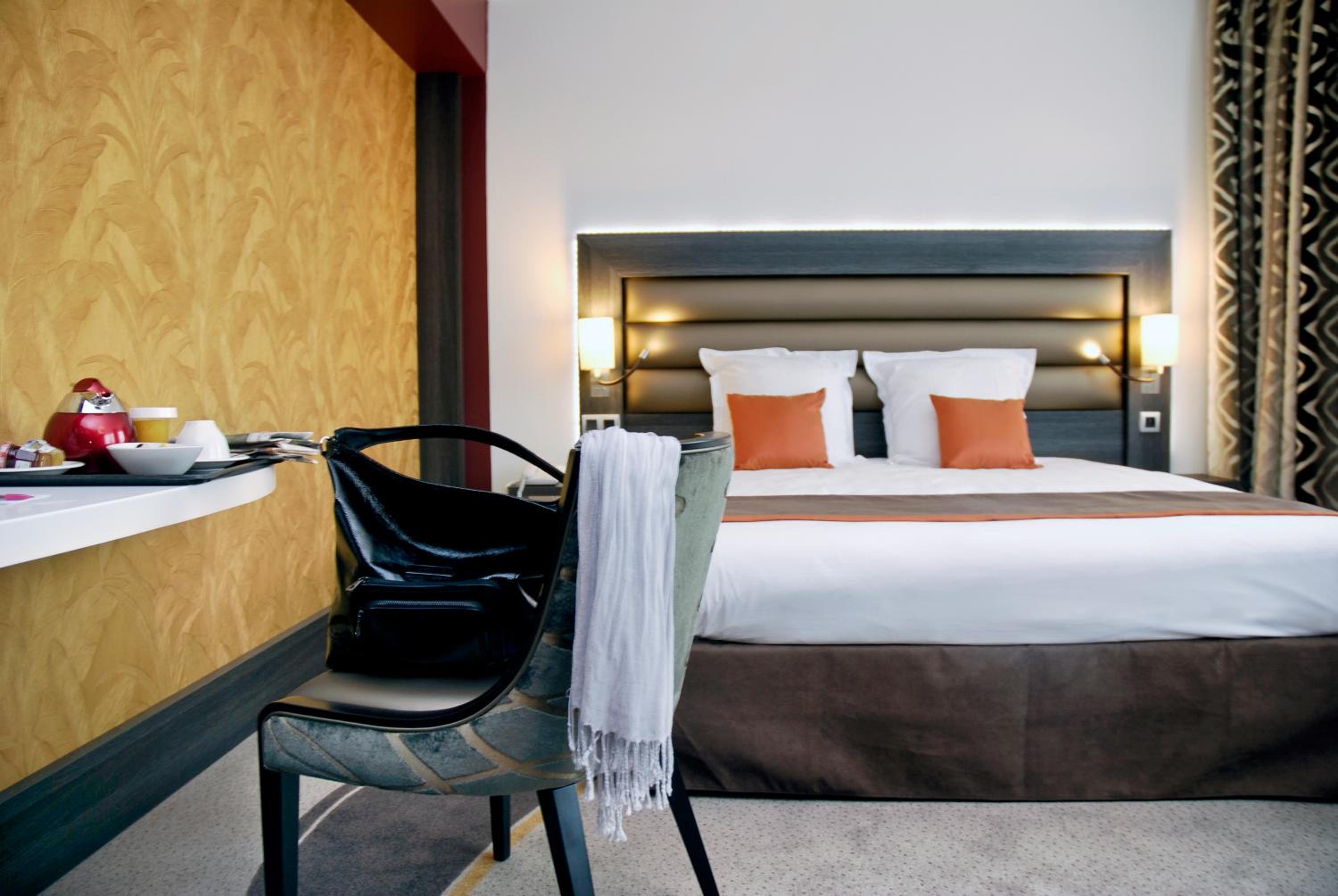 Superior King Room - Photo 4