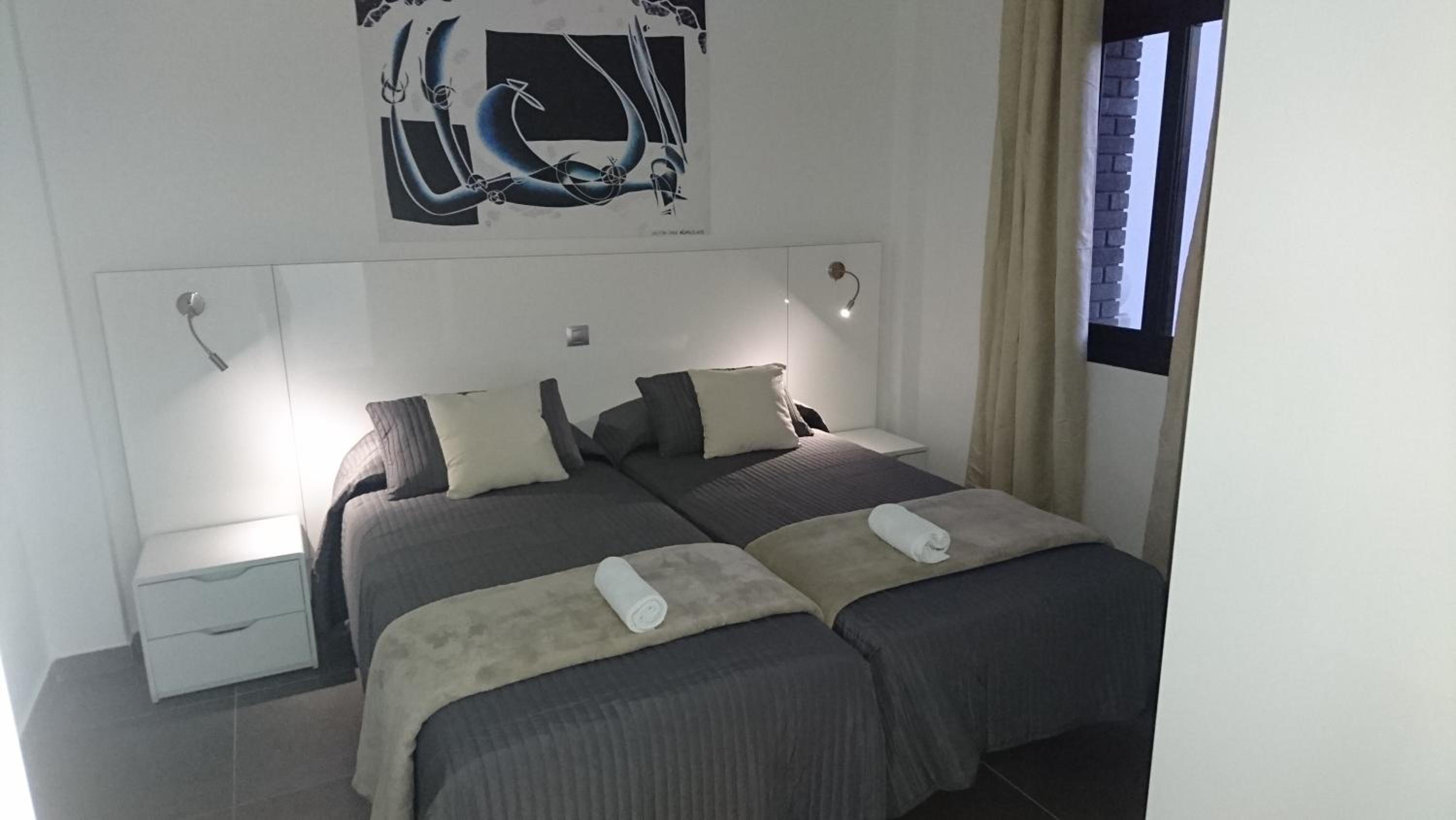 Deluxe King Suite photo 2