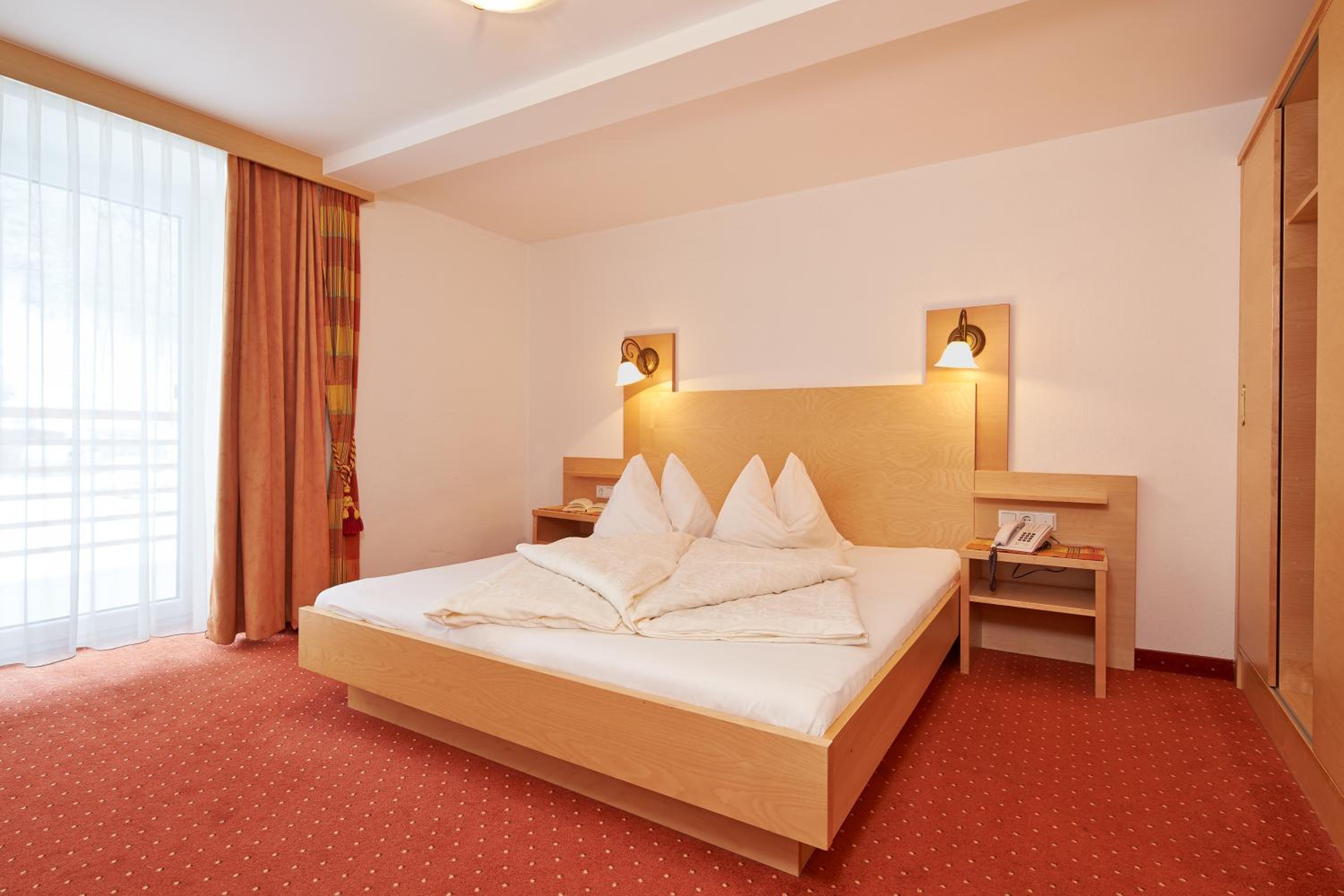 Double Room - Photo 1