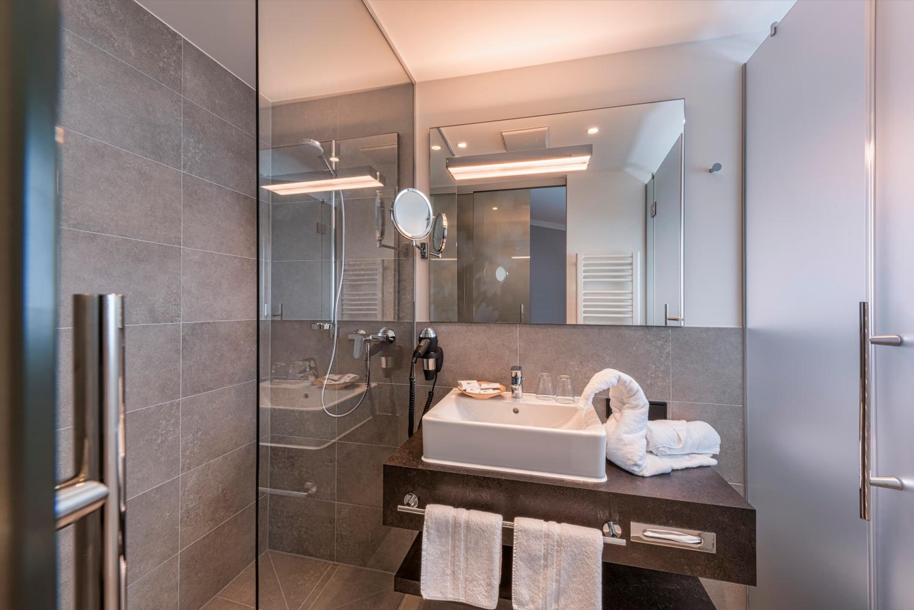 Small Double Room - Photo 10
