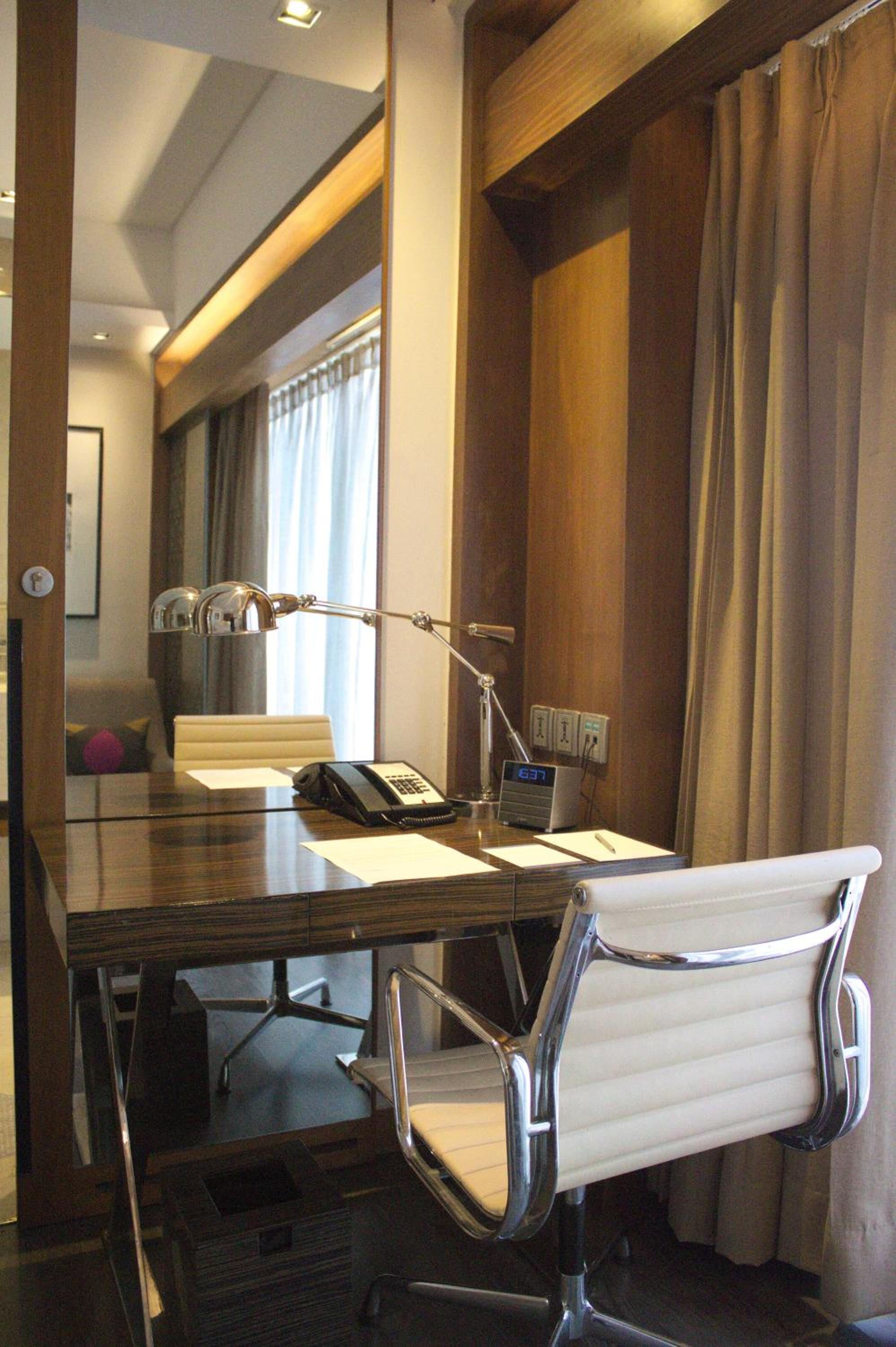 King Room - 20% discount on Food & Beverage, Spa and Laundry photo 2