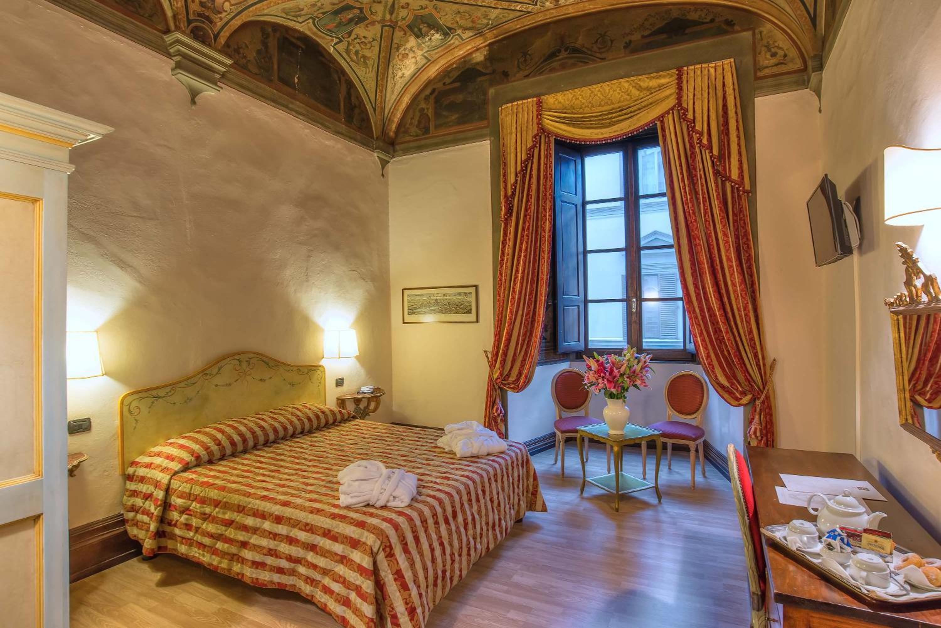 Superior Double or Twin Room - Photo 1