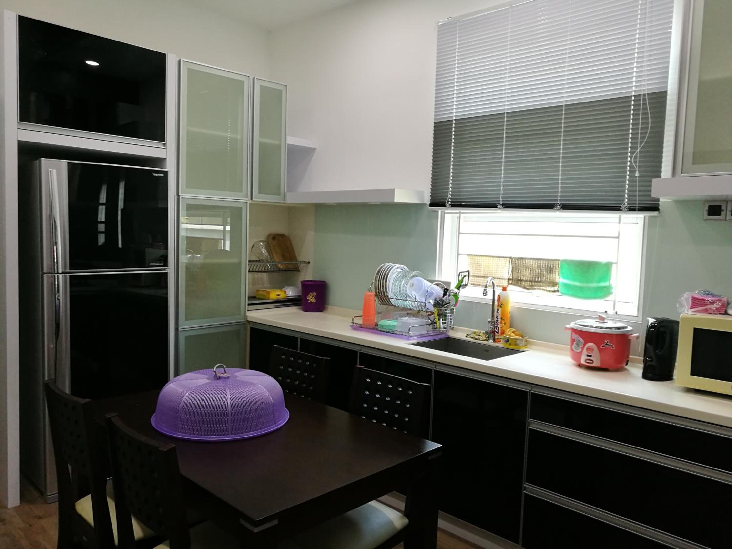 Three-Bedroom House photo 2