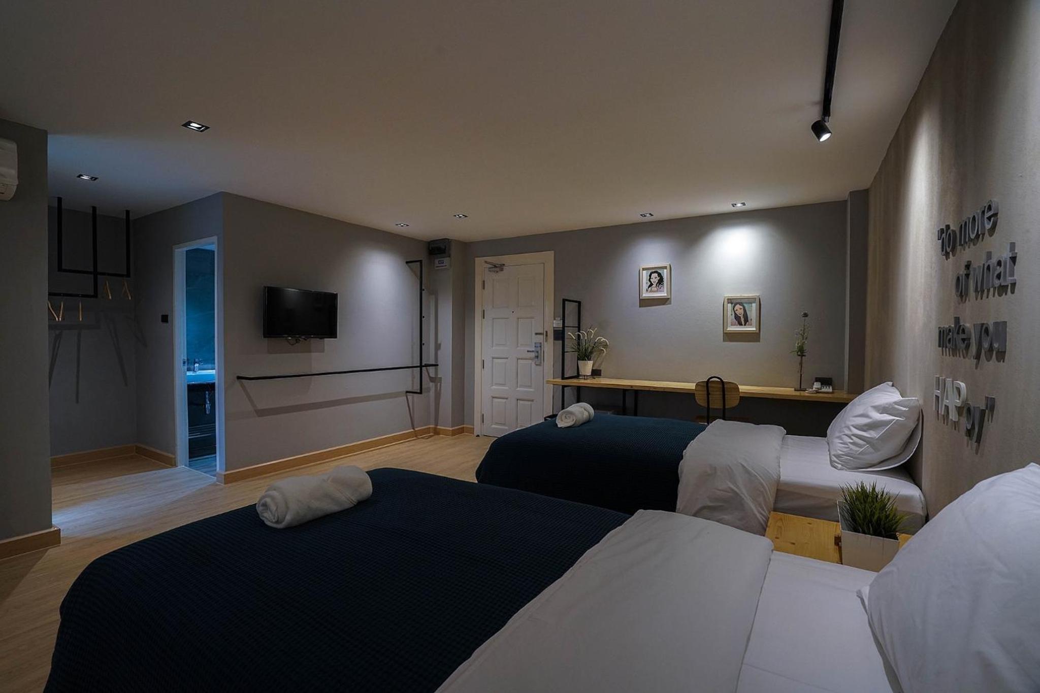 Deluxe Twin Room photo 3