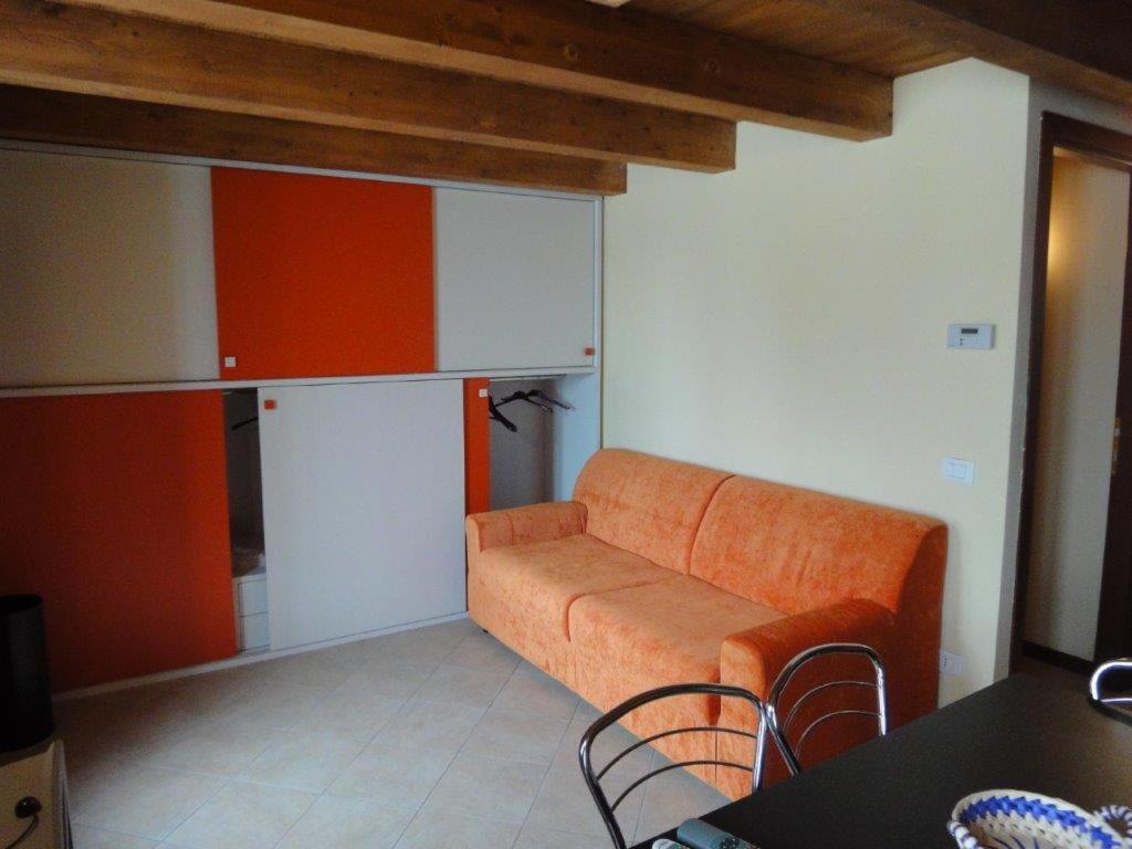 Apartment With Mountain View