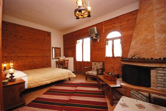 Double Room with Fireplace - Photo 6