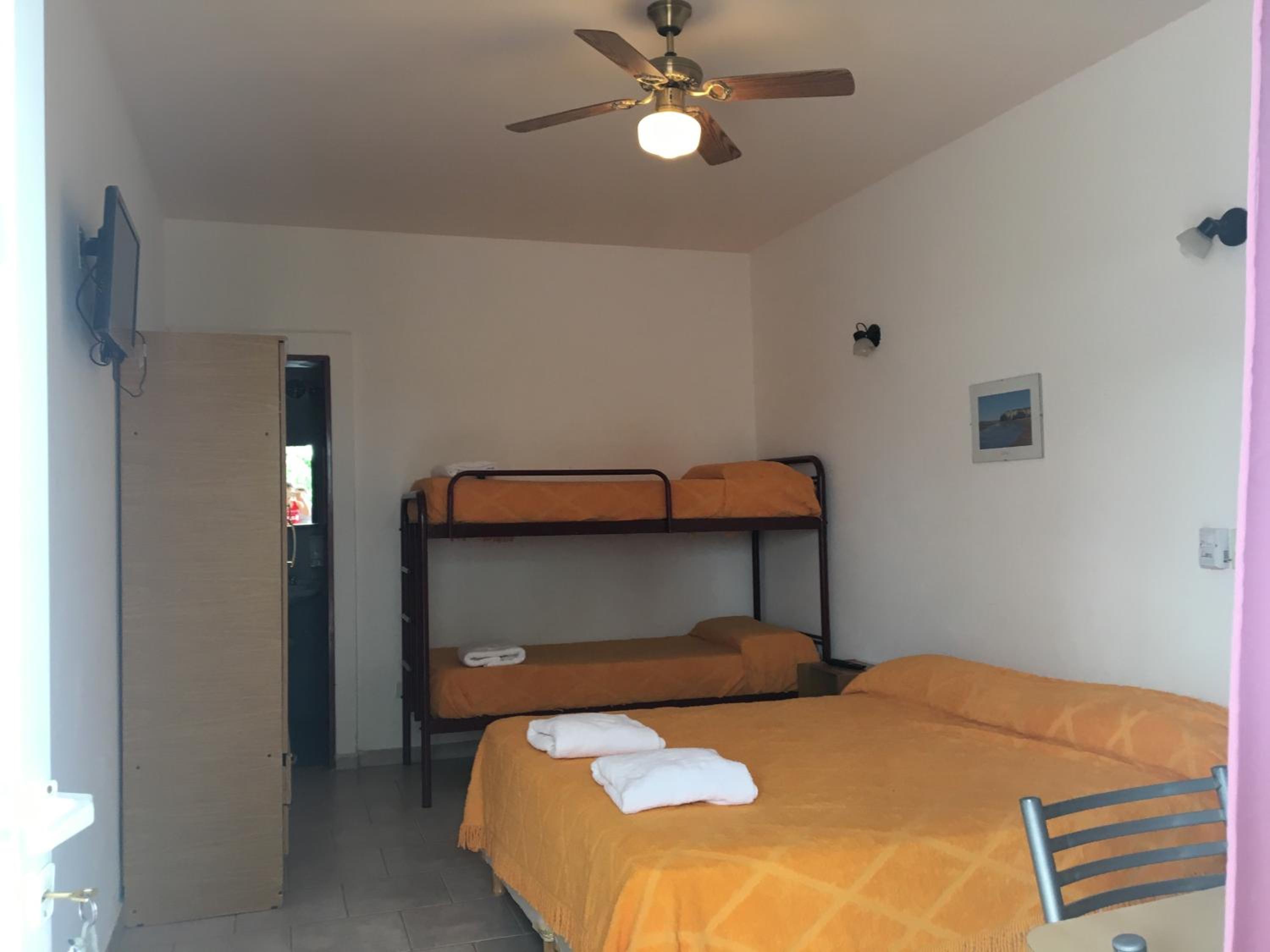 Economy Quadruple Room