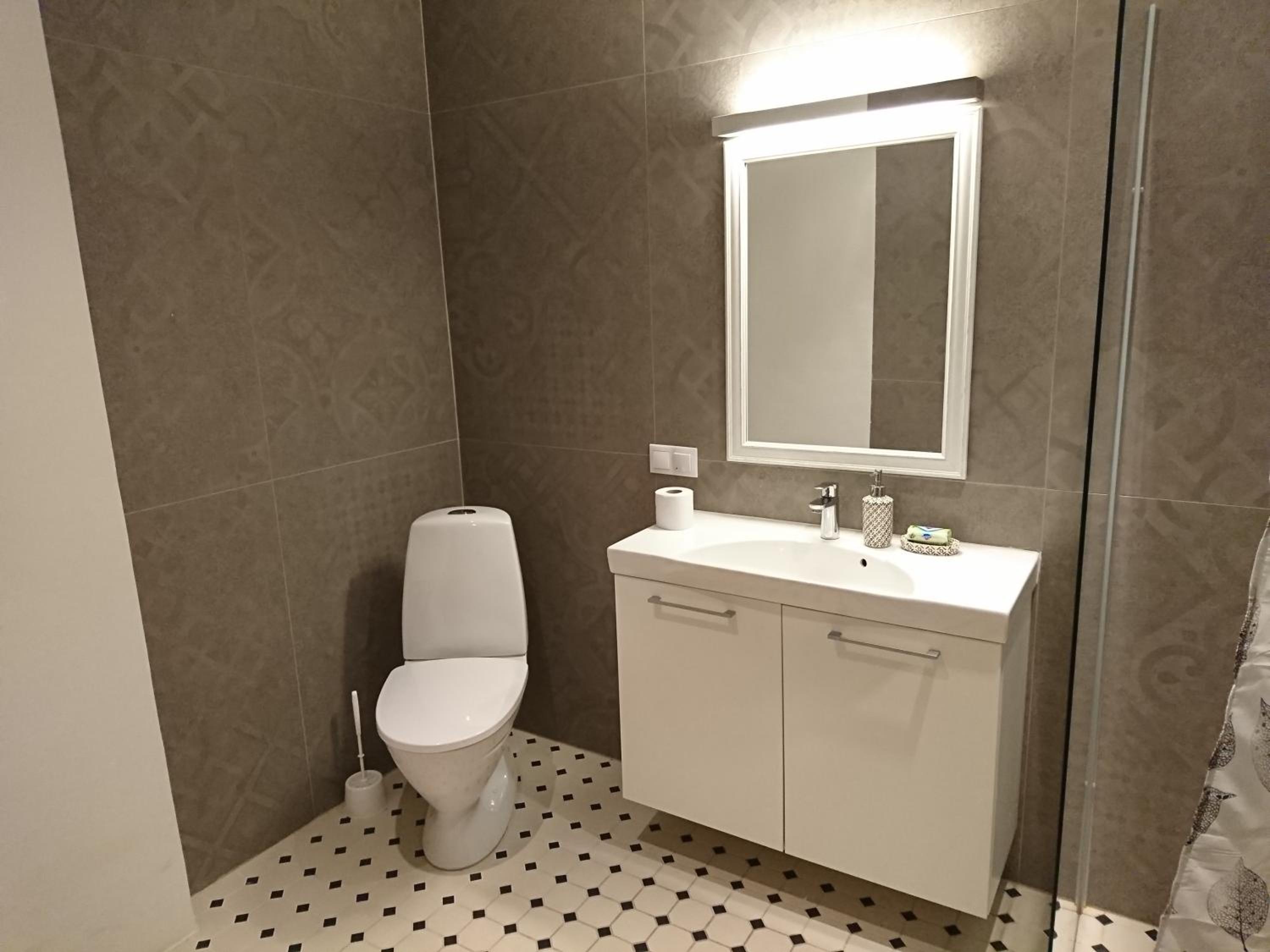 Apartment - Photo 2