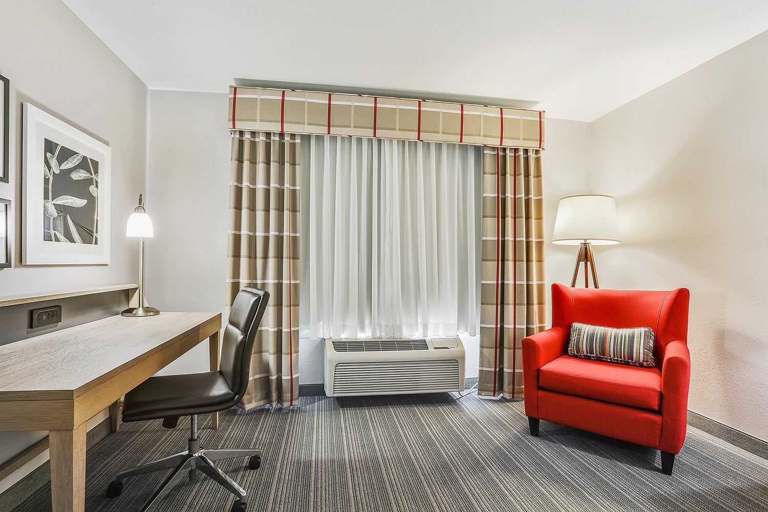 King Room - Disability Access/Non-Smoking - Photo 6