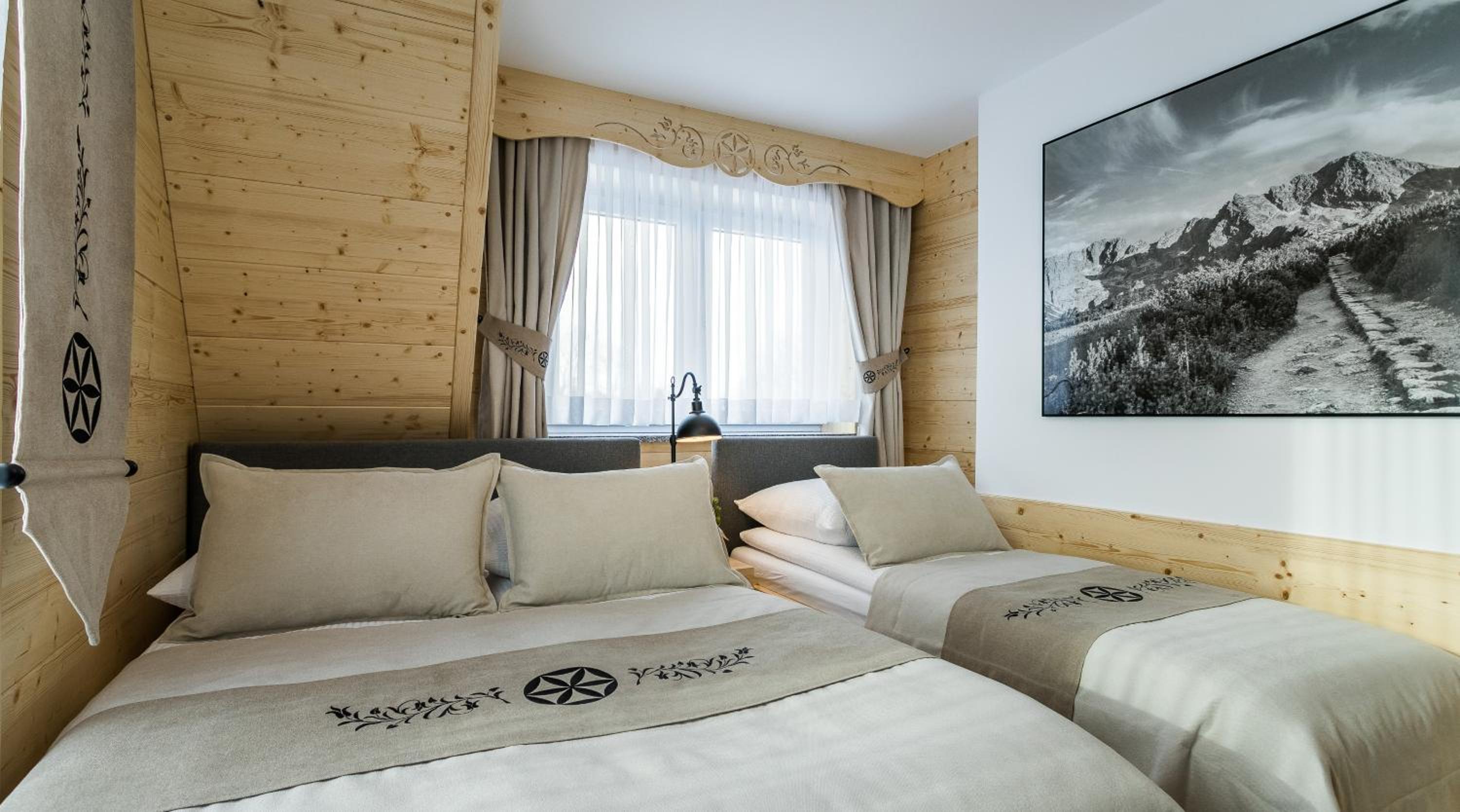 Deluxe Triple Room photo 3
