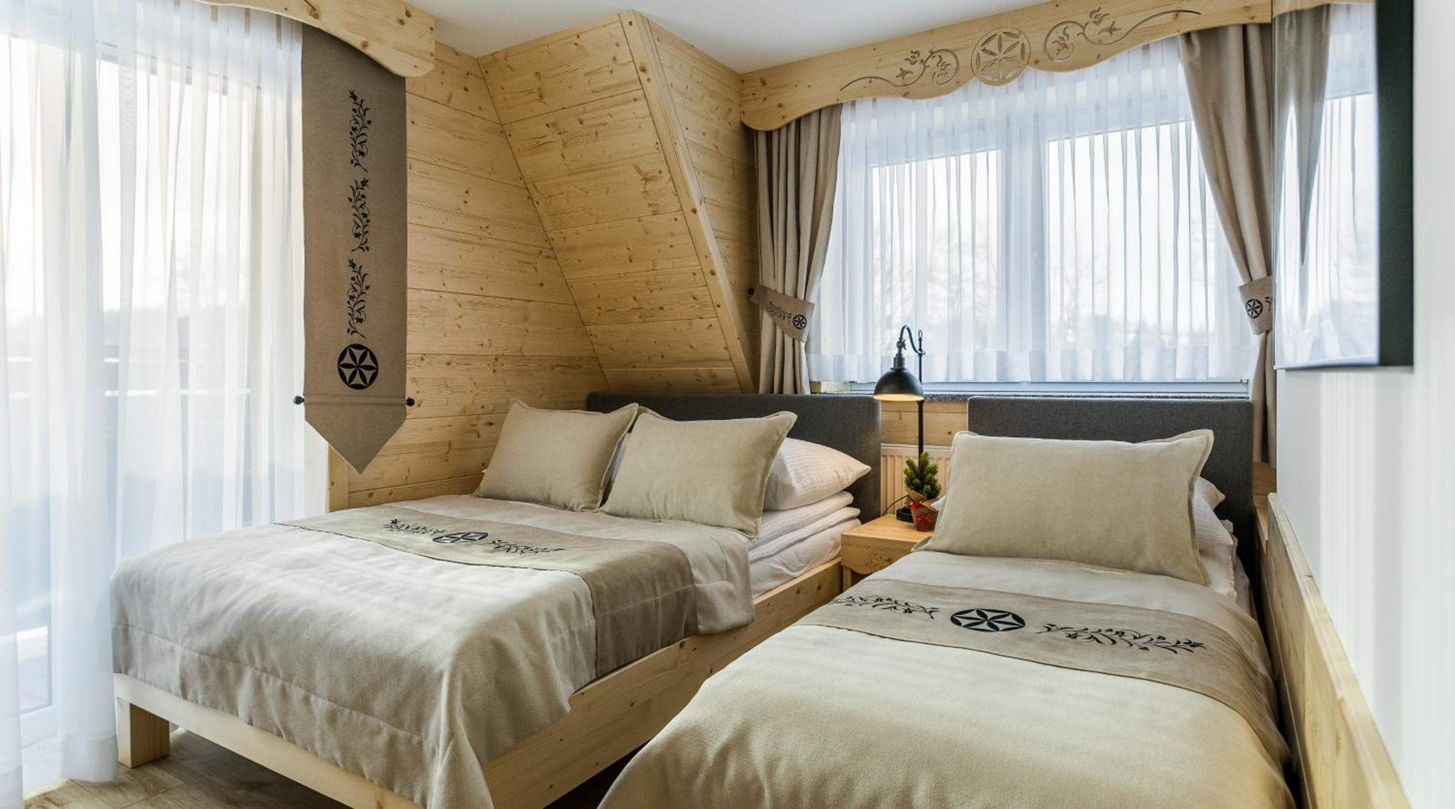 Deluxe Triple Room photo 2