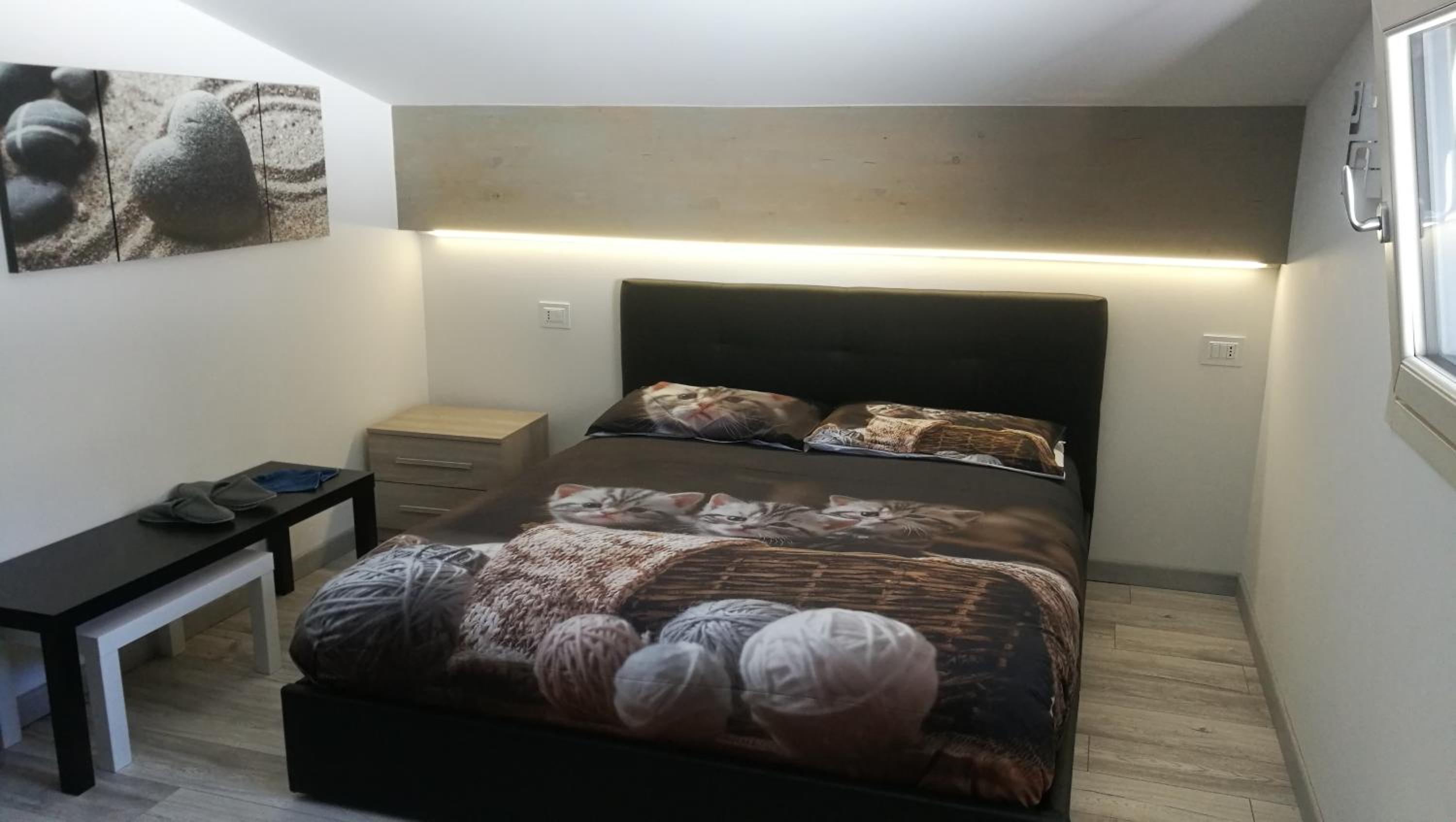 Studio Apartment - Photo 1