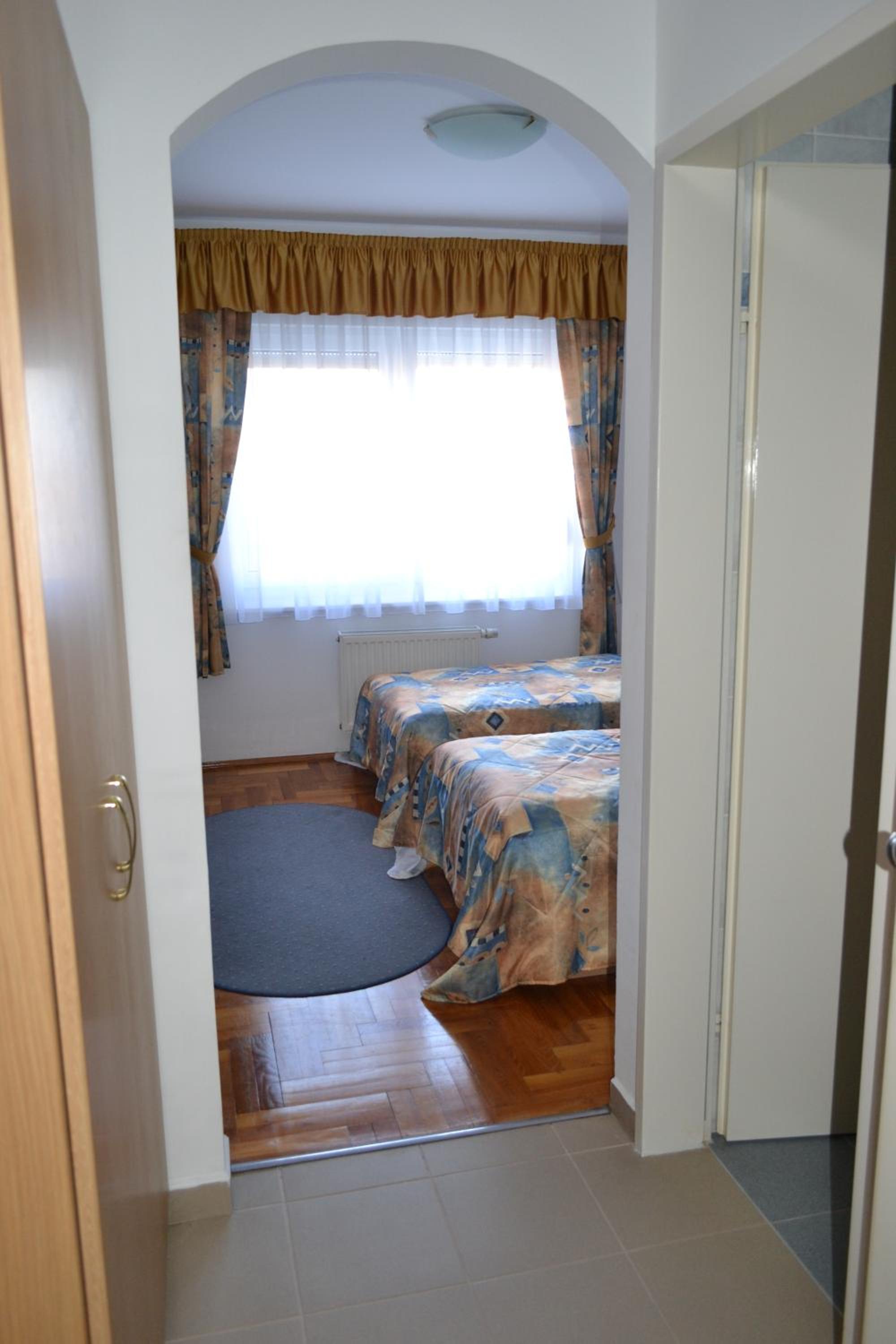 Standard Double Room photo 2