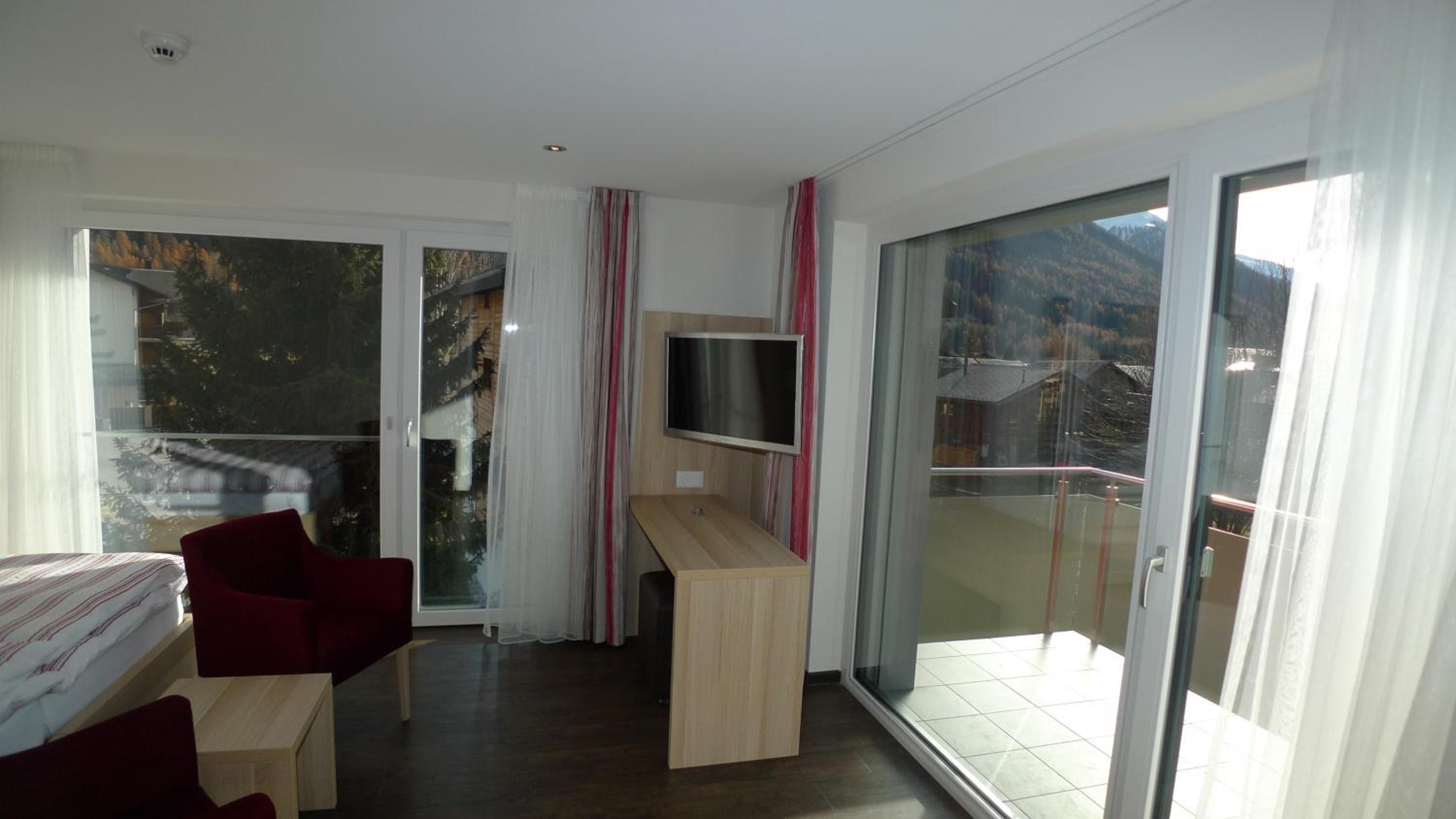 Superior Double or Twin Room with Balcony and Panoramic View - Photo 15