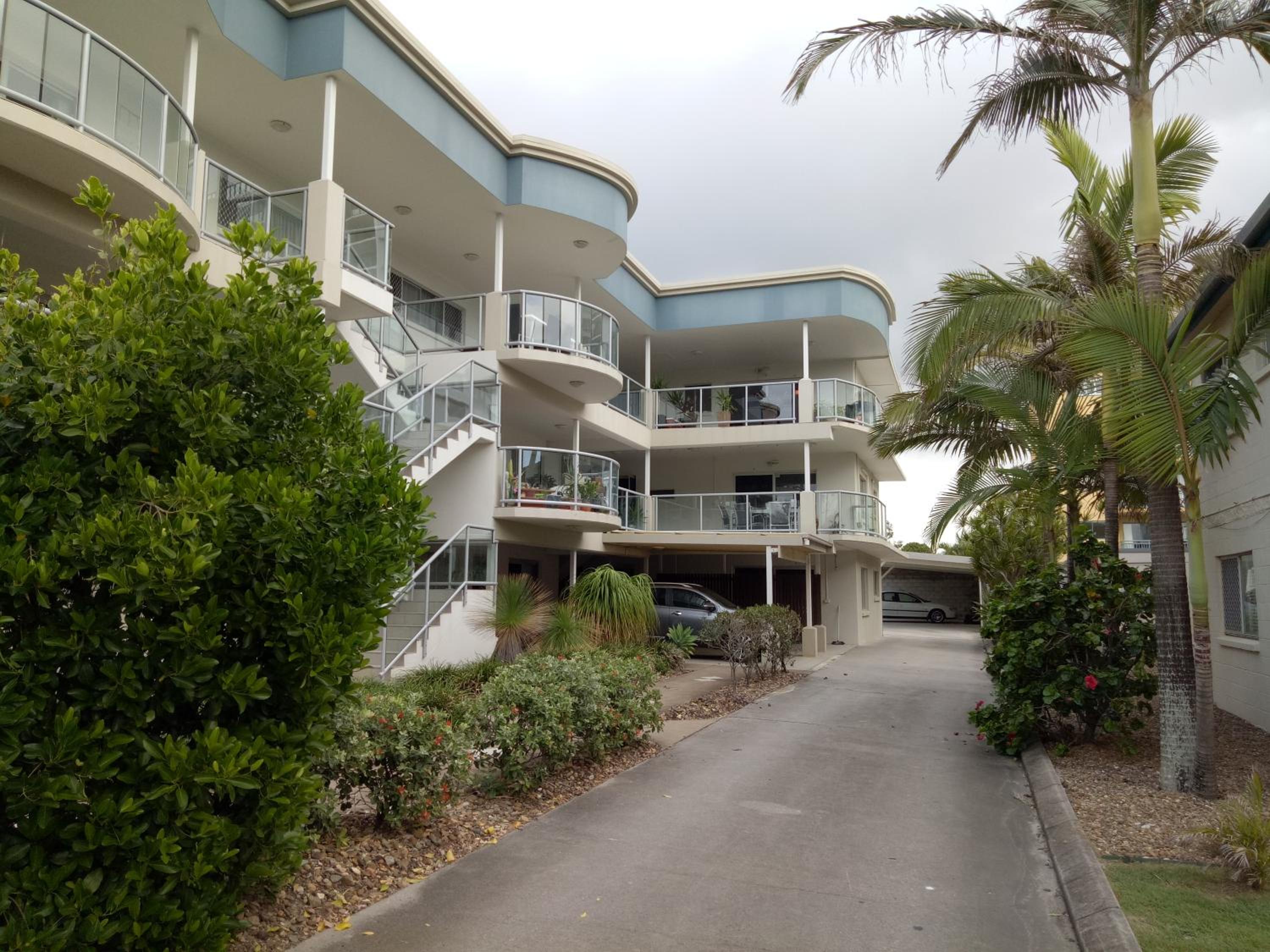 2 Bedroom Beachside Apartment photo 2